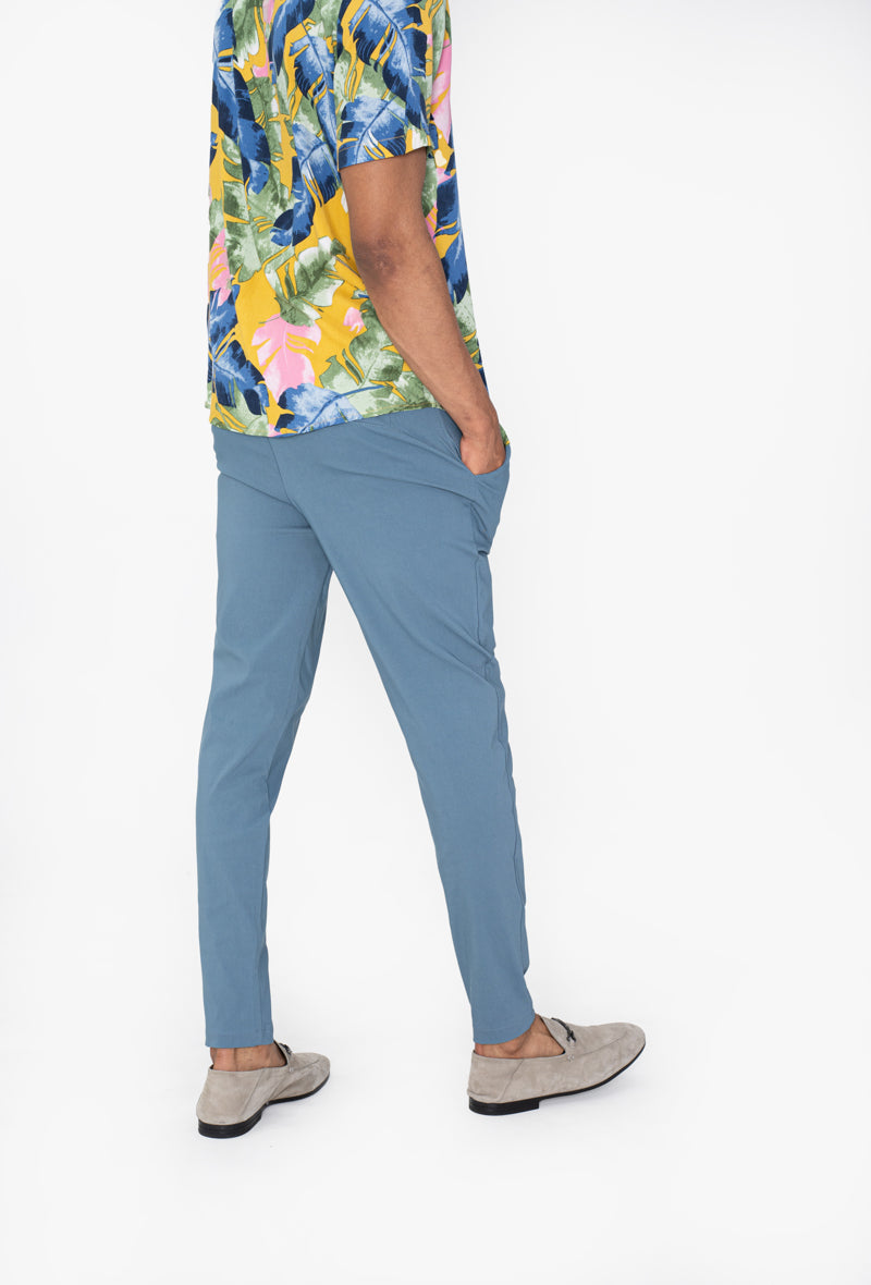 Pantalon chino tendance uni