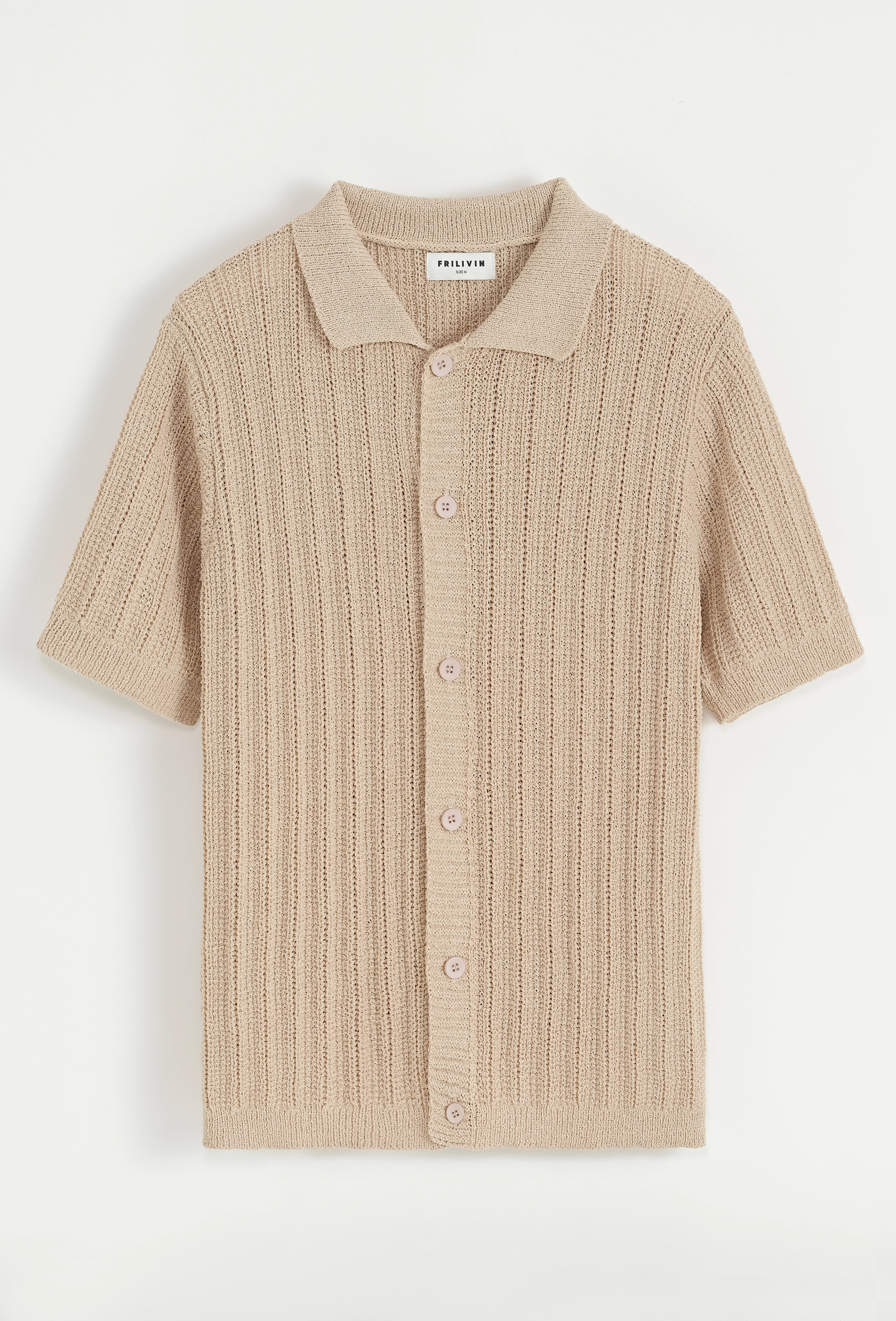 Chemise trouée à manches courtes