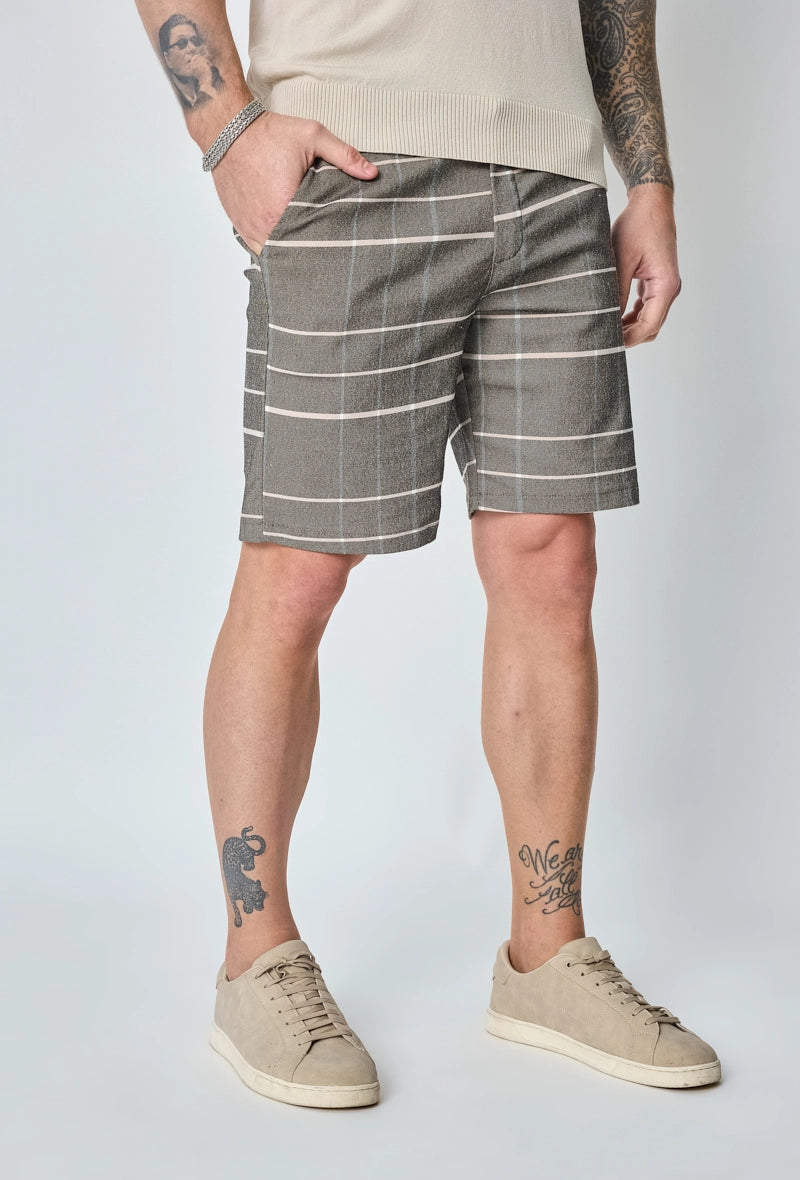 Short chino à carreaux