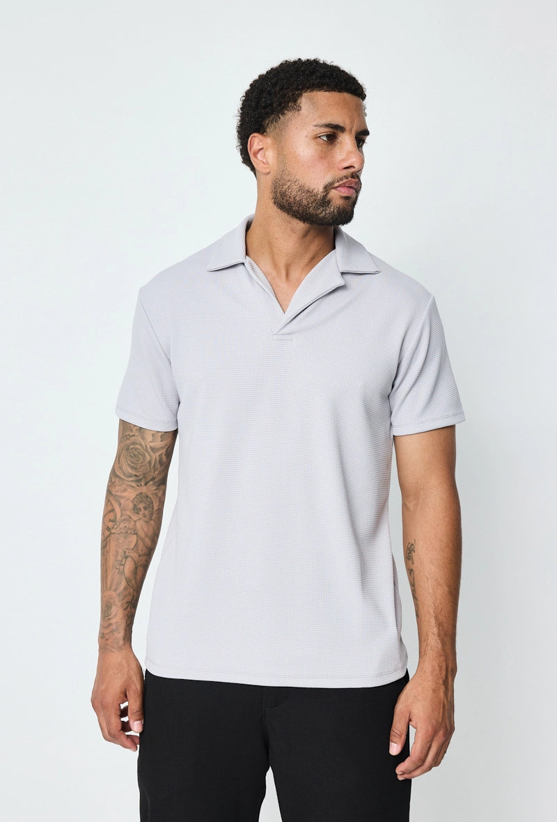 Plain short-sleeved polo shirt
