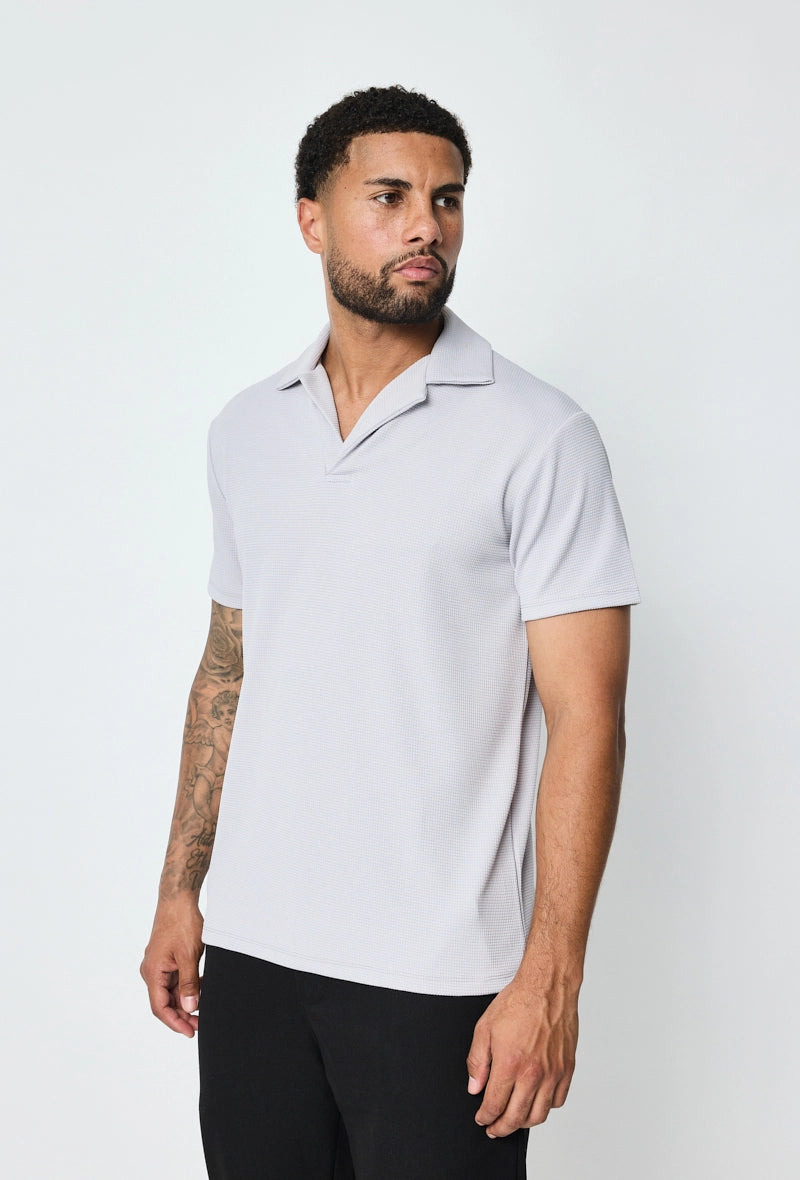 Plain short-sleeved polo shirt