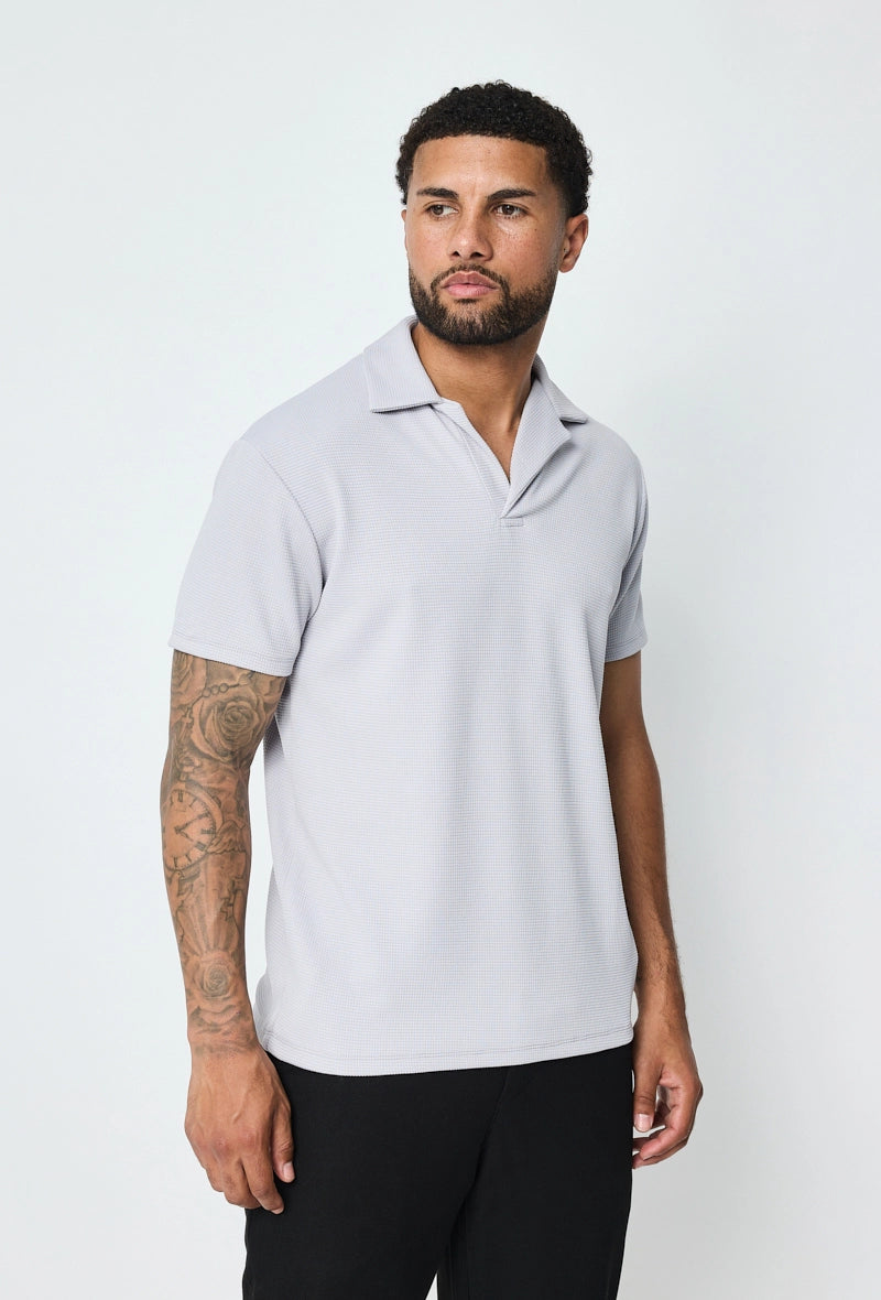 Plain short-sleeved polo shirt