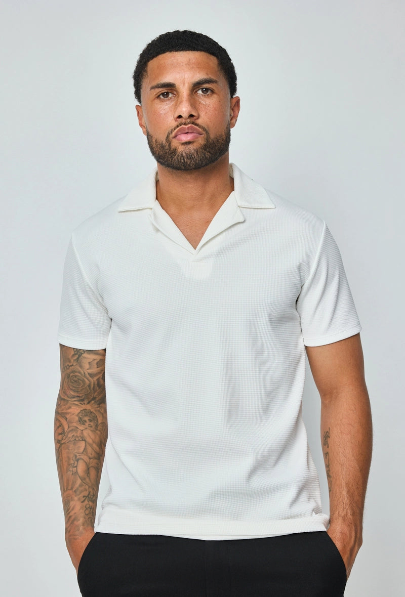 Plain short-sleeved polo shirt