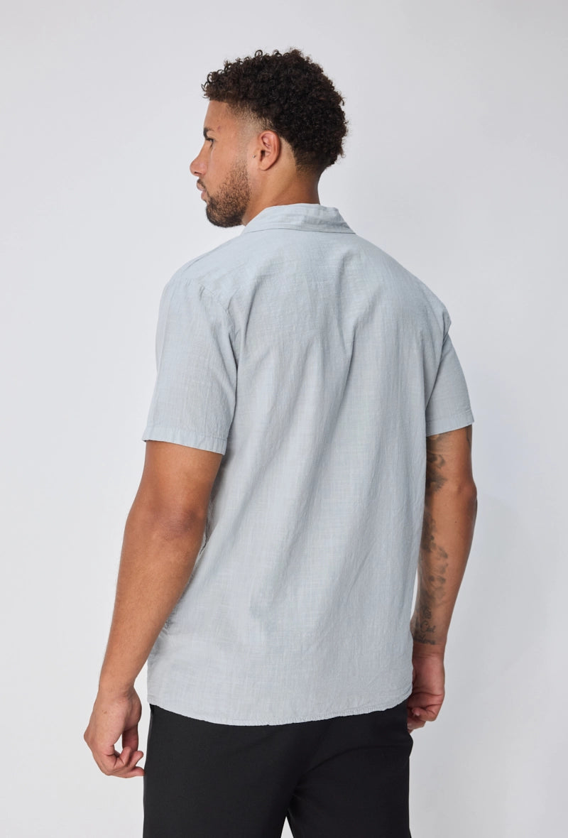 Chemise unie à manches courtes