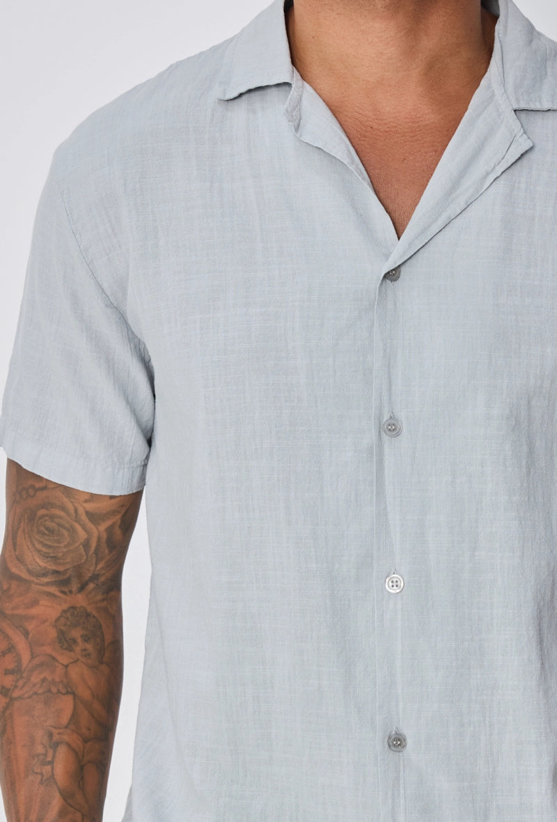 Chemise unie à manches courtes