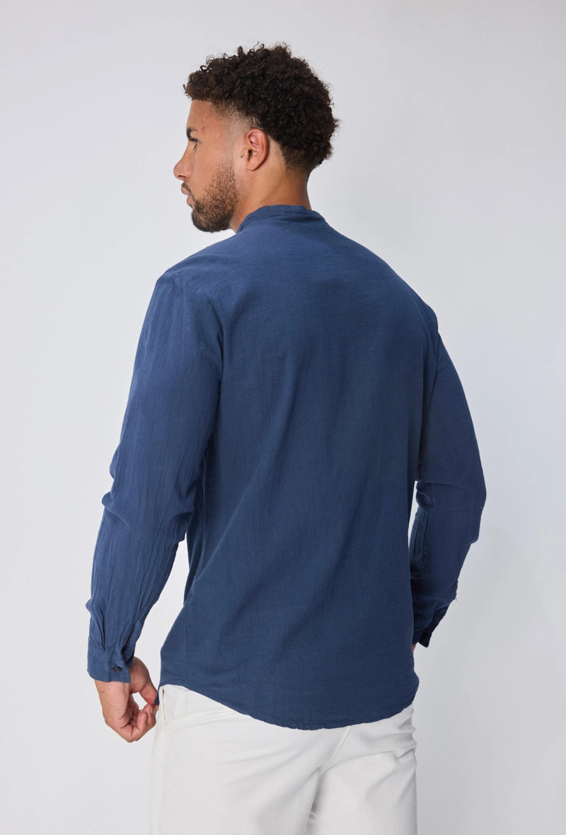 Chemise unie à manches longues