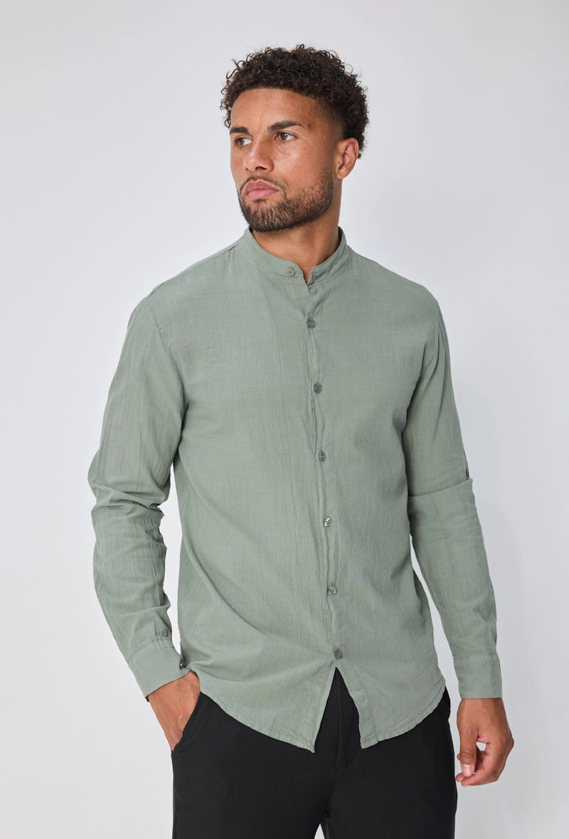 Chemise unie à manches longues