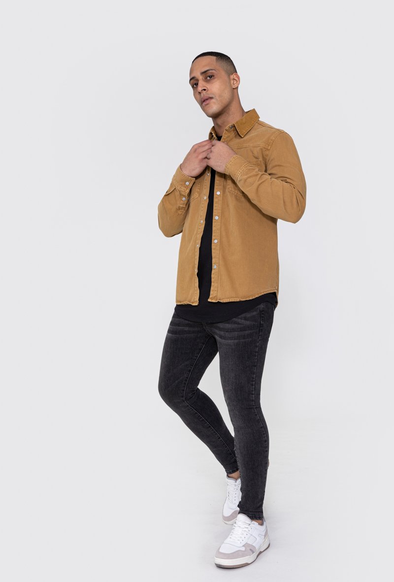 Surchemise jean cintrée à col classique avec finition usée - Frilivin