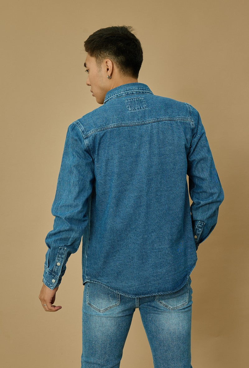 Surchemise jean cintrée à col classique avec finition usée - Frilivin