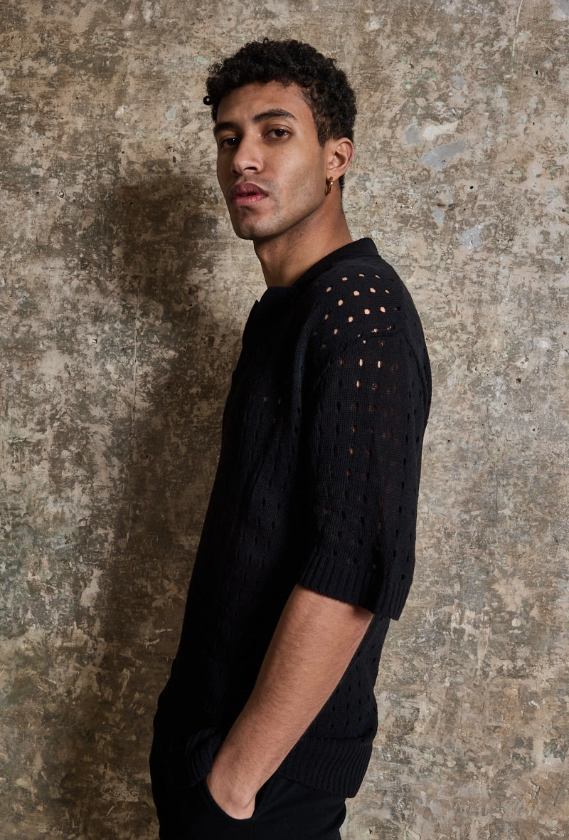 Short-sleeved holed polo shirt