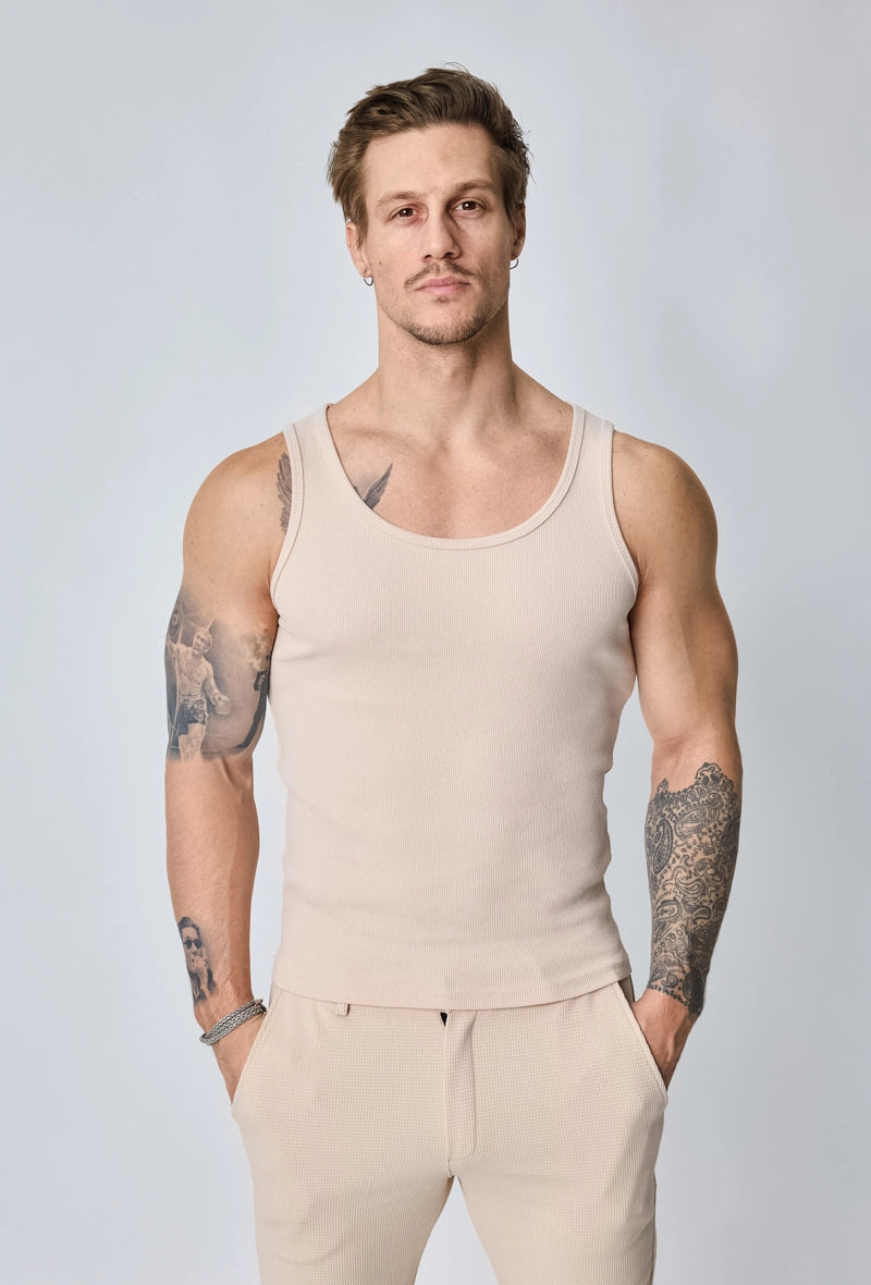 T-shirt uni sans manches