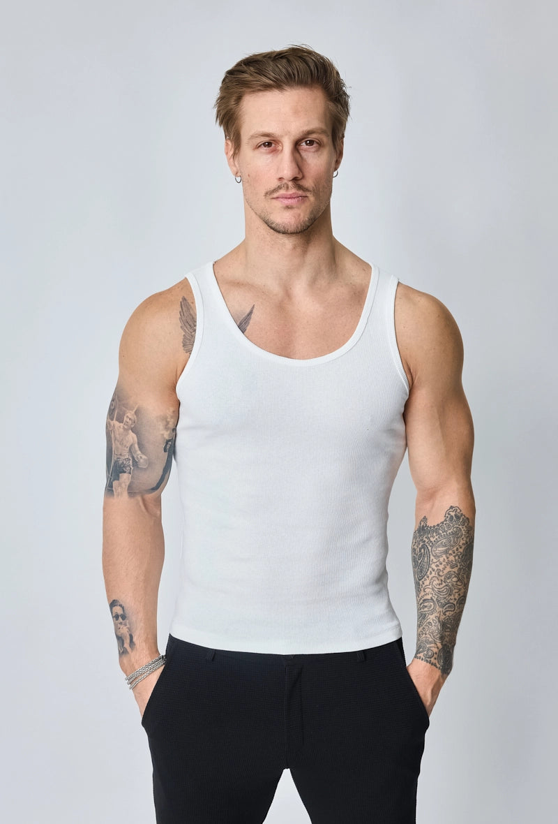 T-shirt uni sans manches