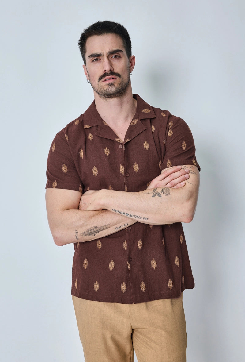 Chemise manches courtes à motifs graphiques