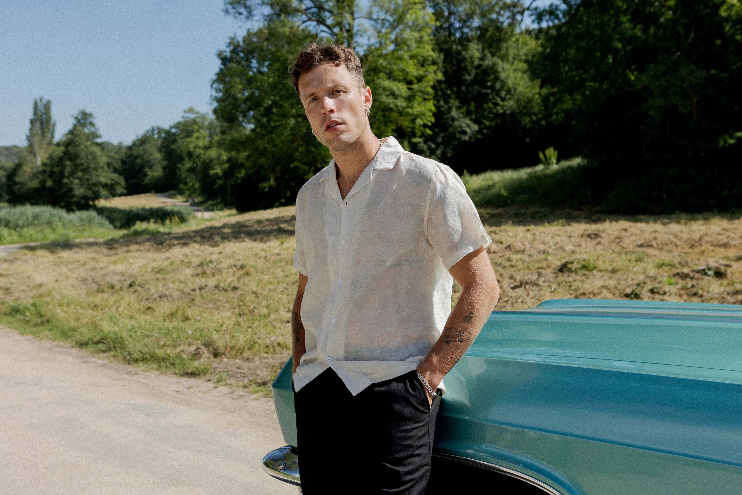 Short-sleeved floral shirt