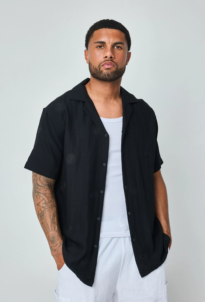 Chemise manches courtes à motifs fleuris