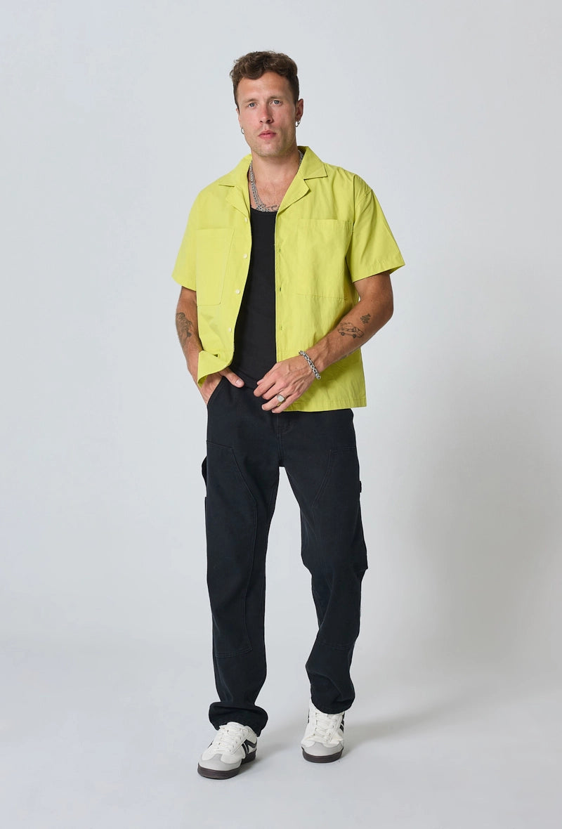 Chemise unie manches courtes