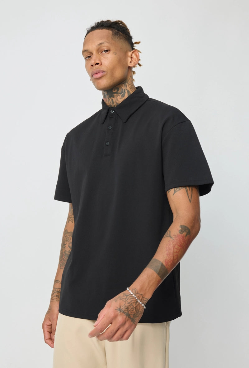 Plain short-sleeved polo shirt