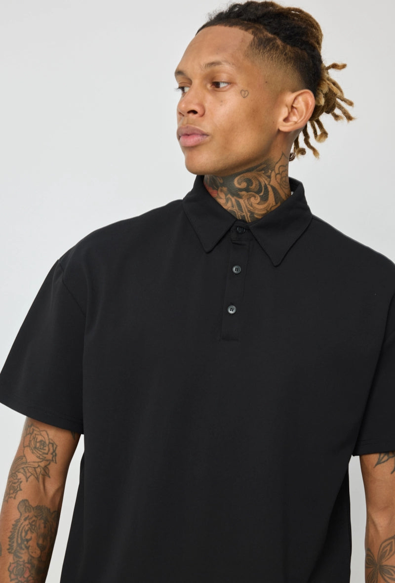 Plain short-sleeved polo shirt
