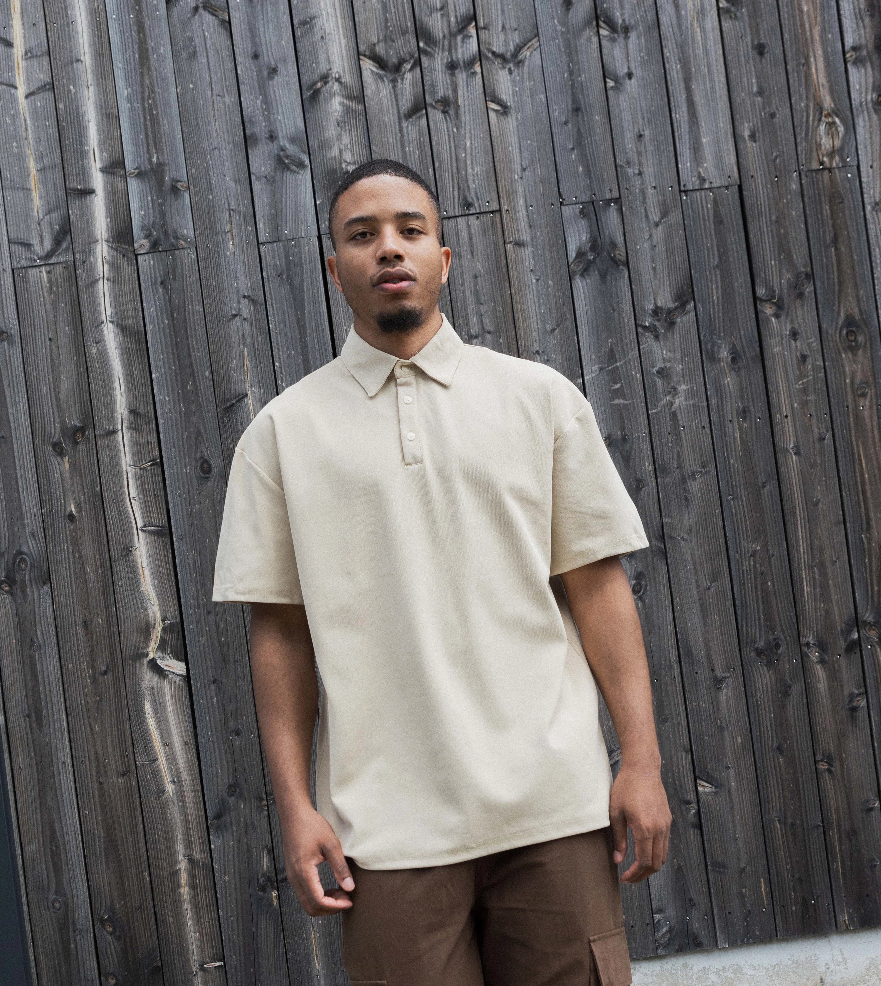 Plain short-sleeved polo shirt