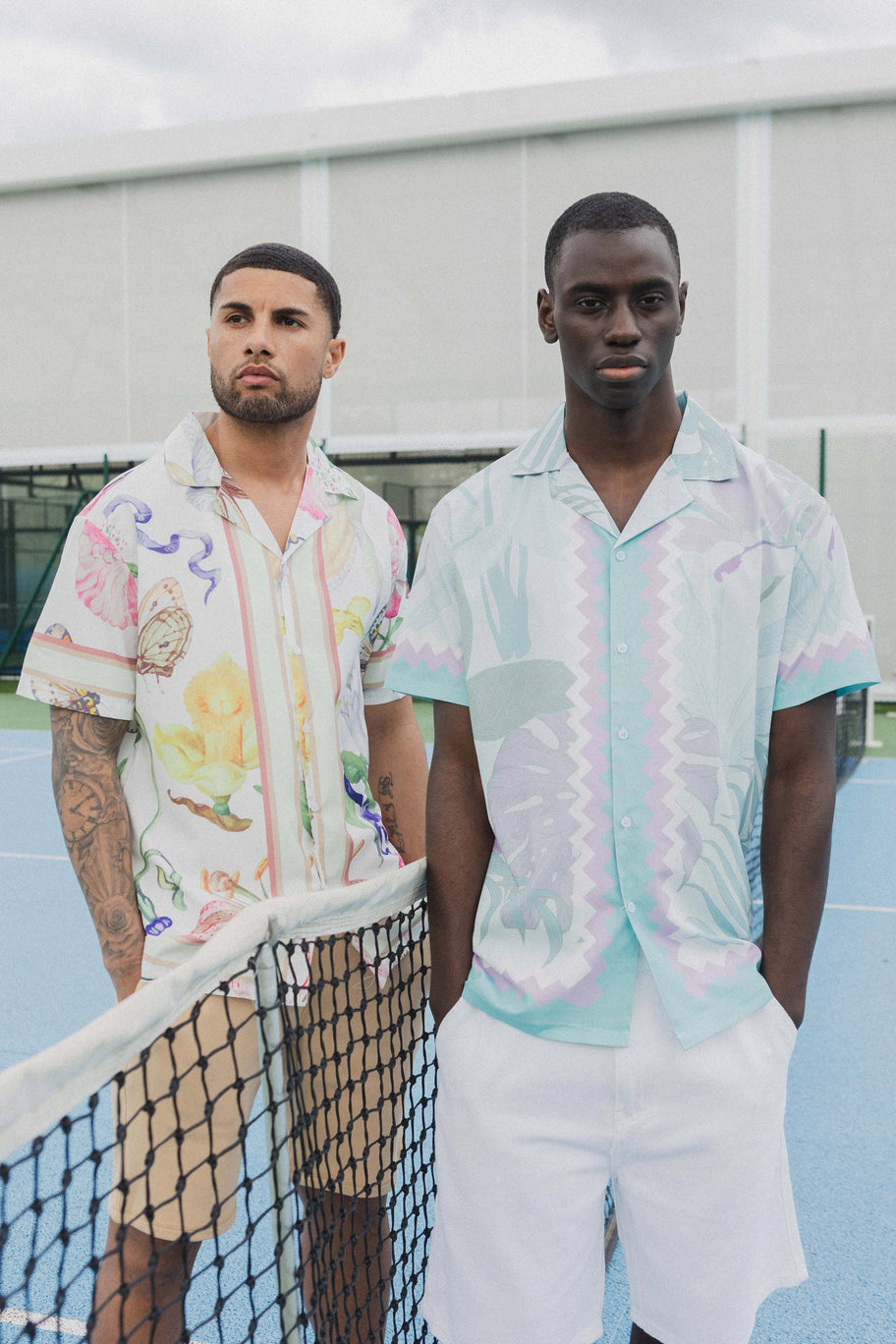 Chemise élégante arborant un imprimé pastel