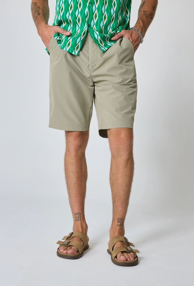 Short chino classique à coupe ajustée