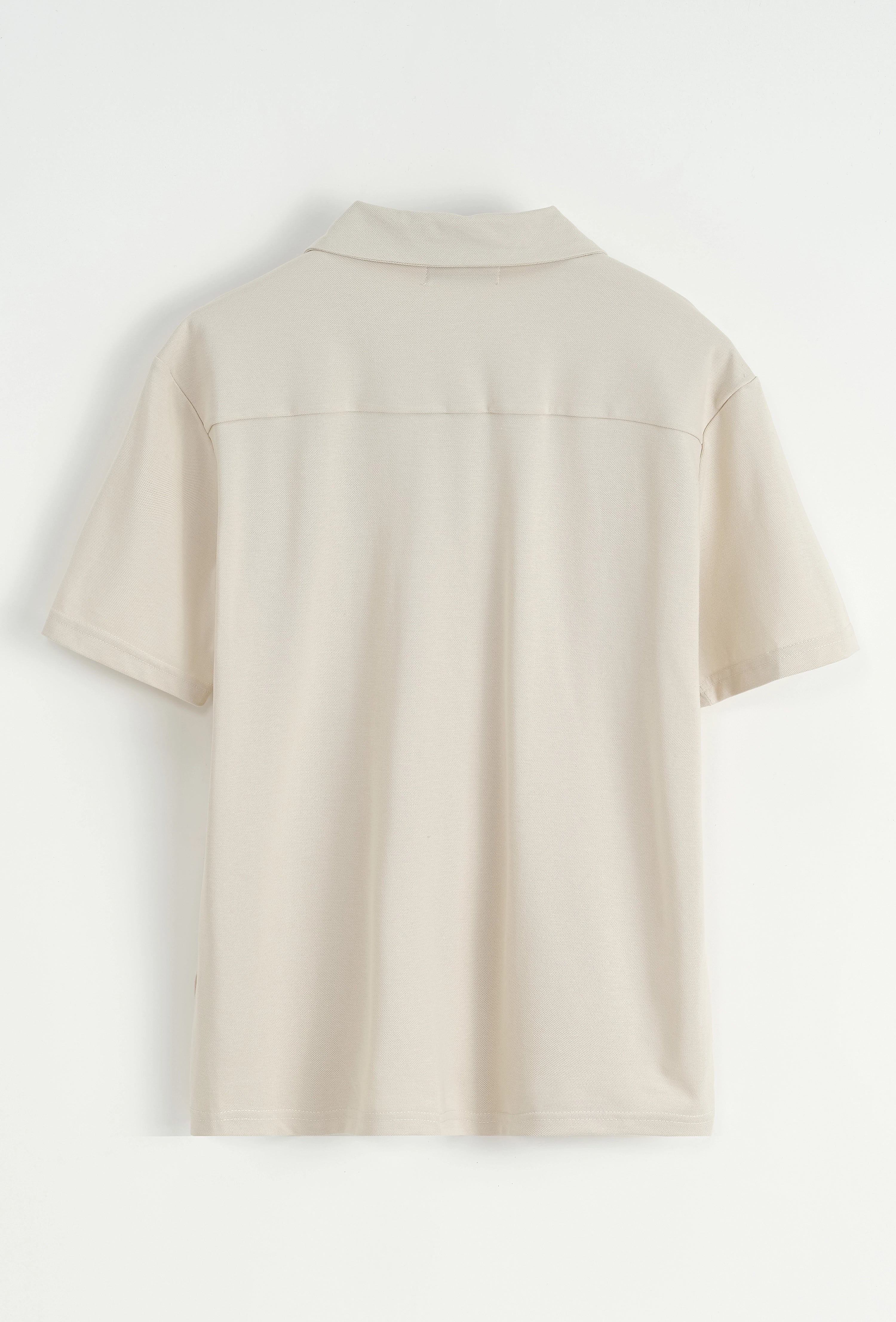 Chemise unie manches courtes