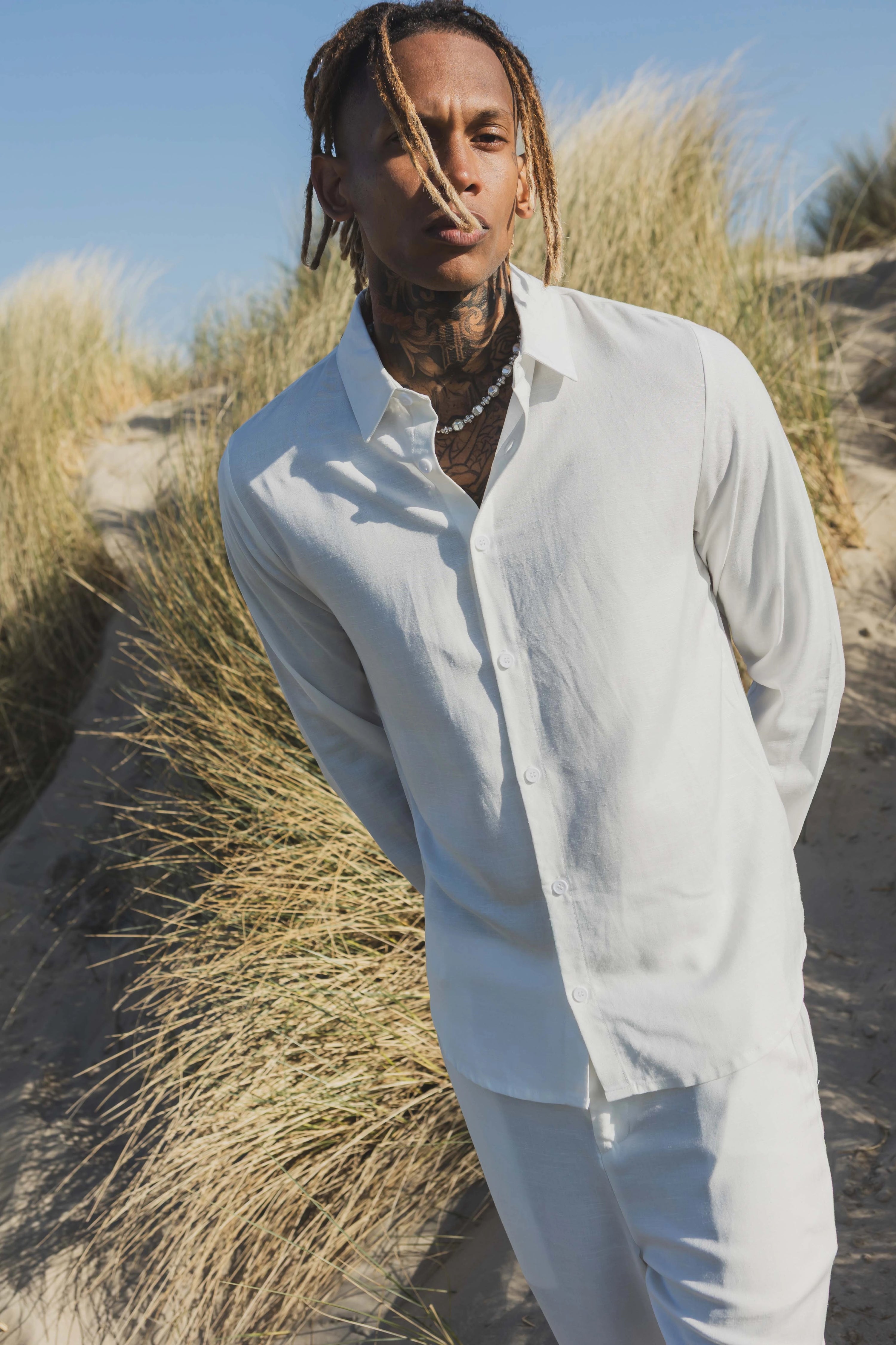 Chemise unie manches longues