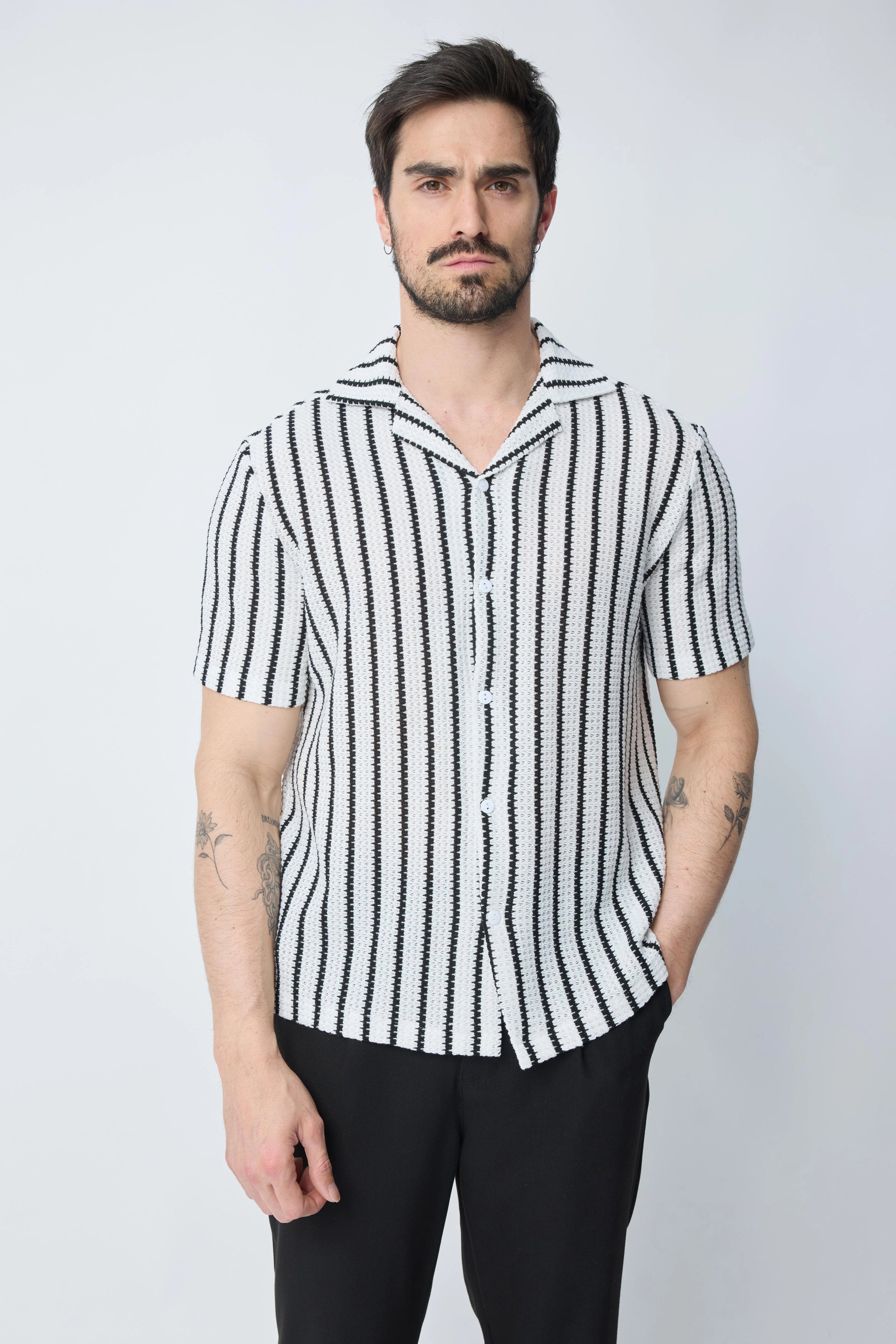 Chemise à manches courtes