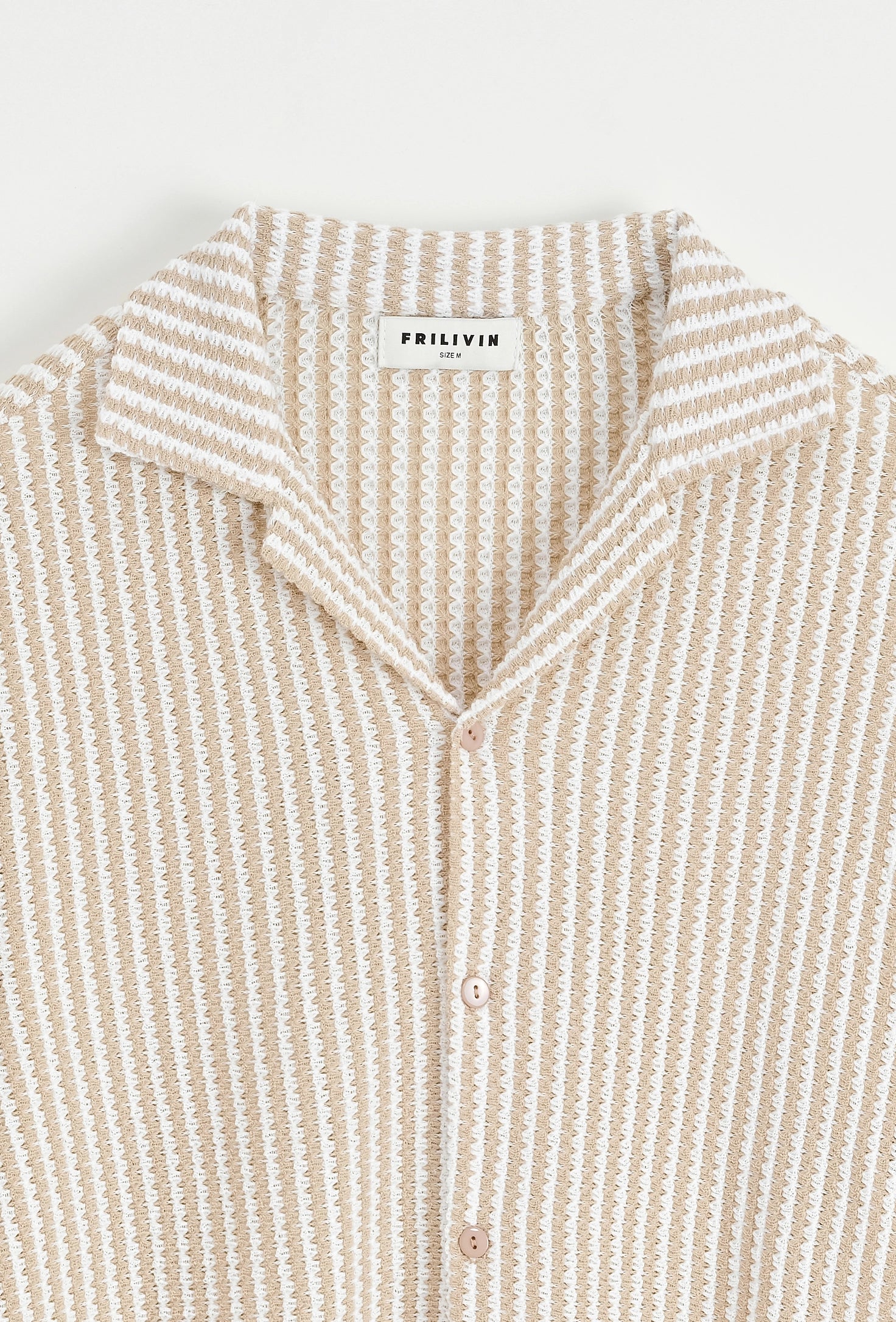 Chemise à manches courtes