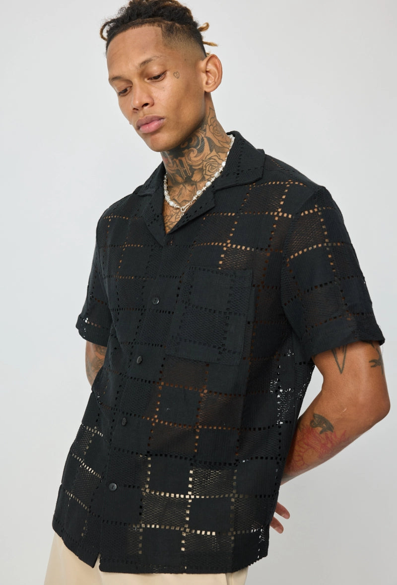 Chemise unie à motif carré