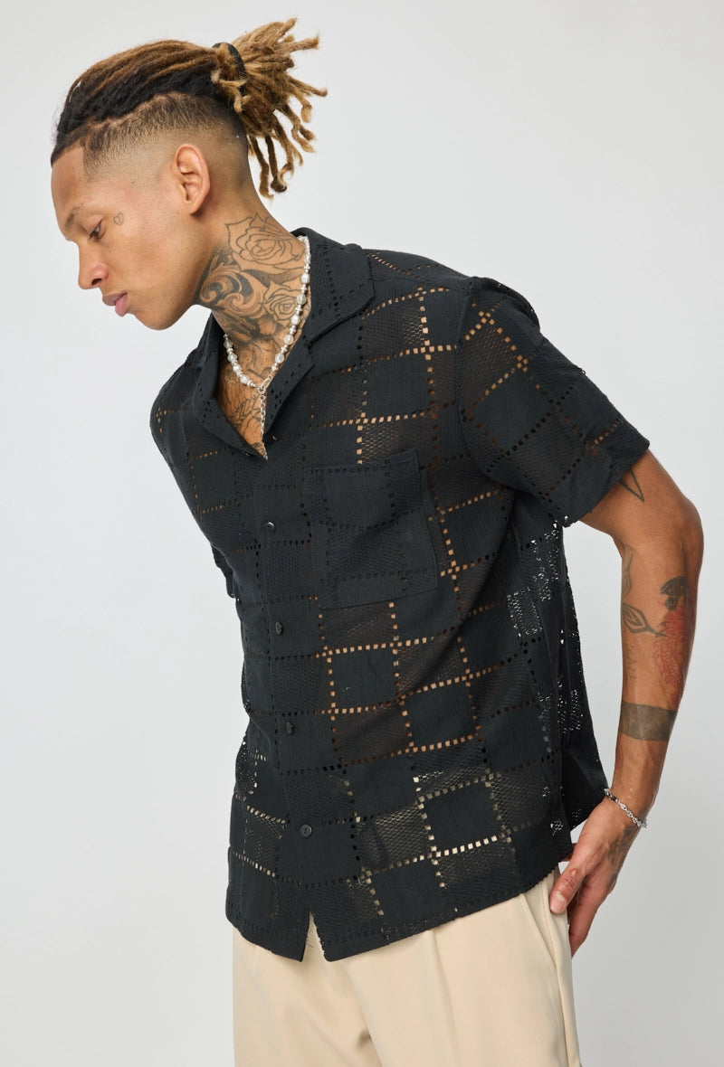 Chemise unie à motif carré