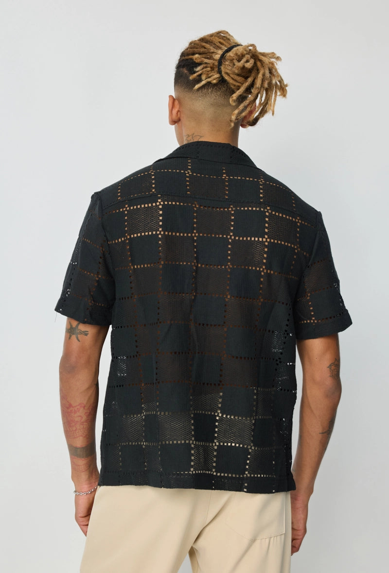 Chemise unie à motif carré