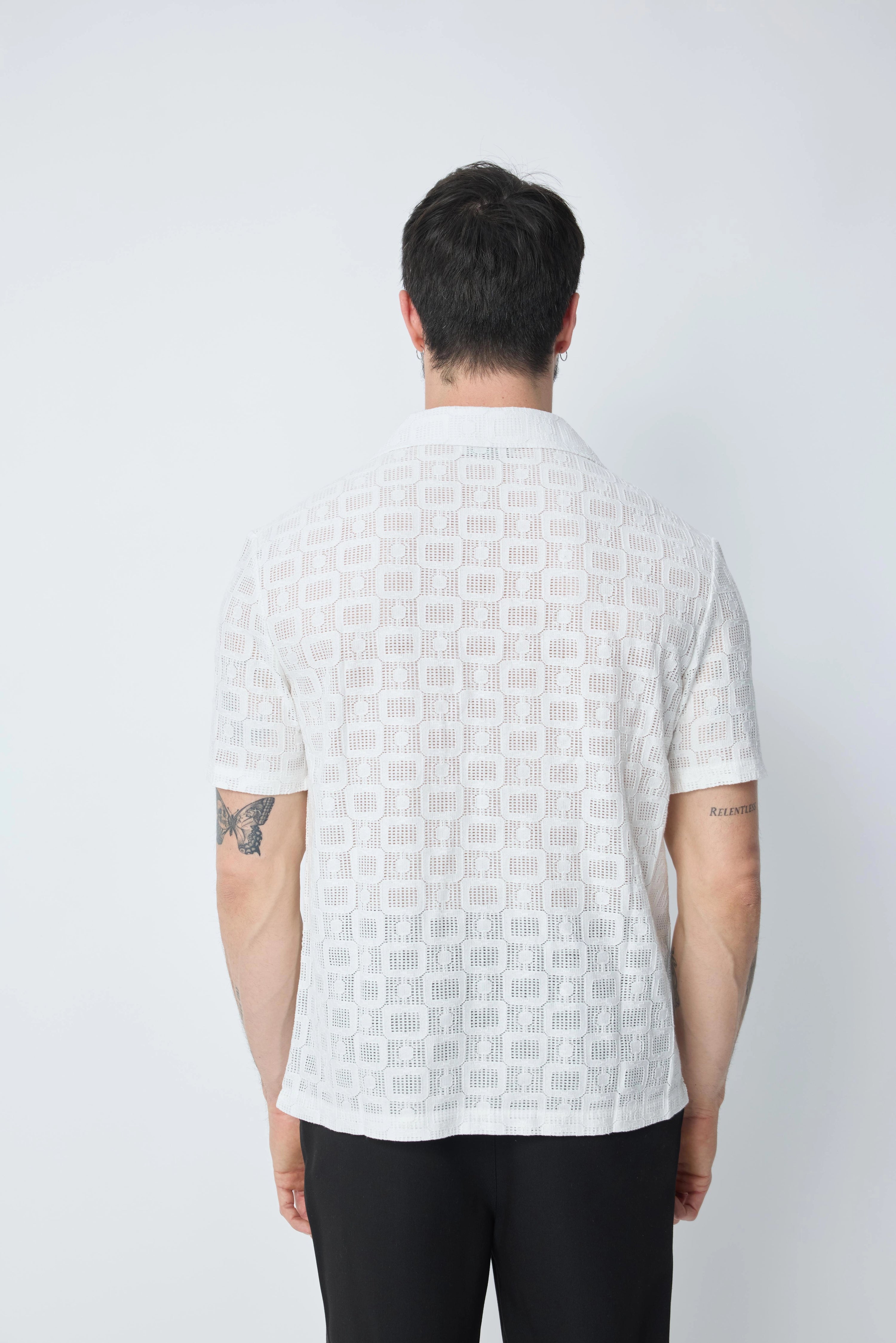 Chemise unie à manches courtes