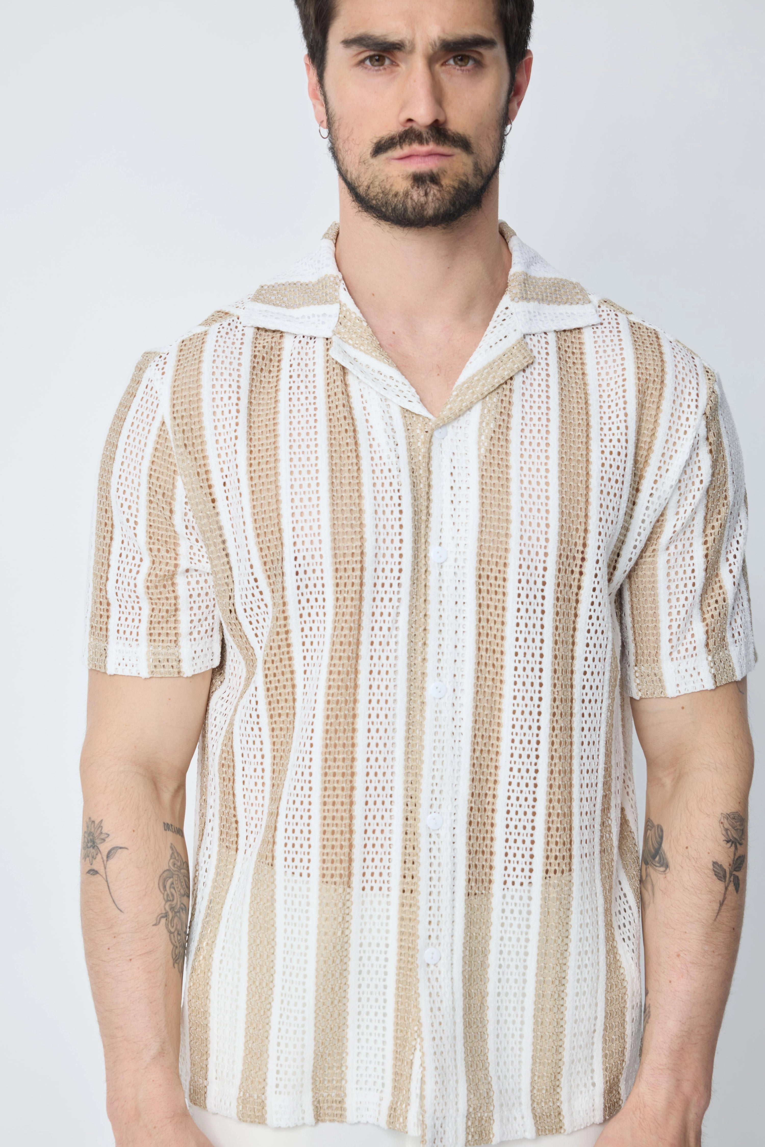 Chemise à manches courtes