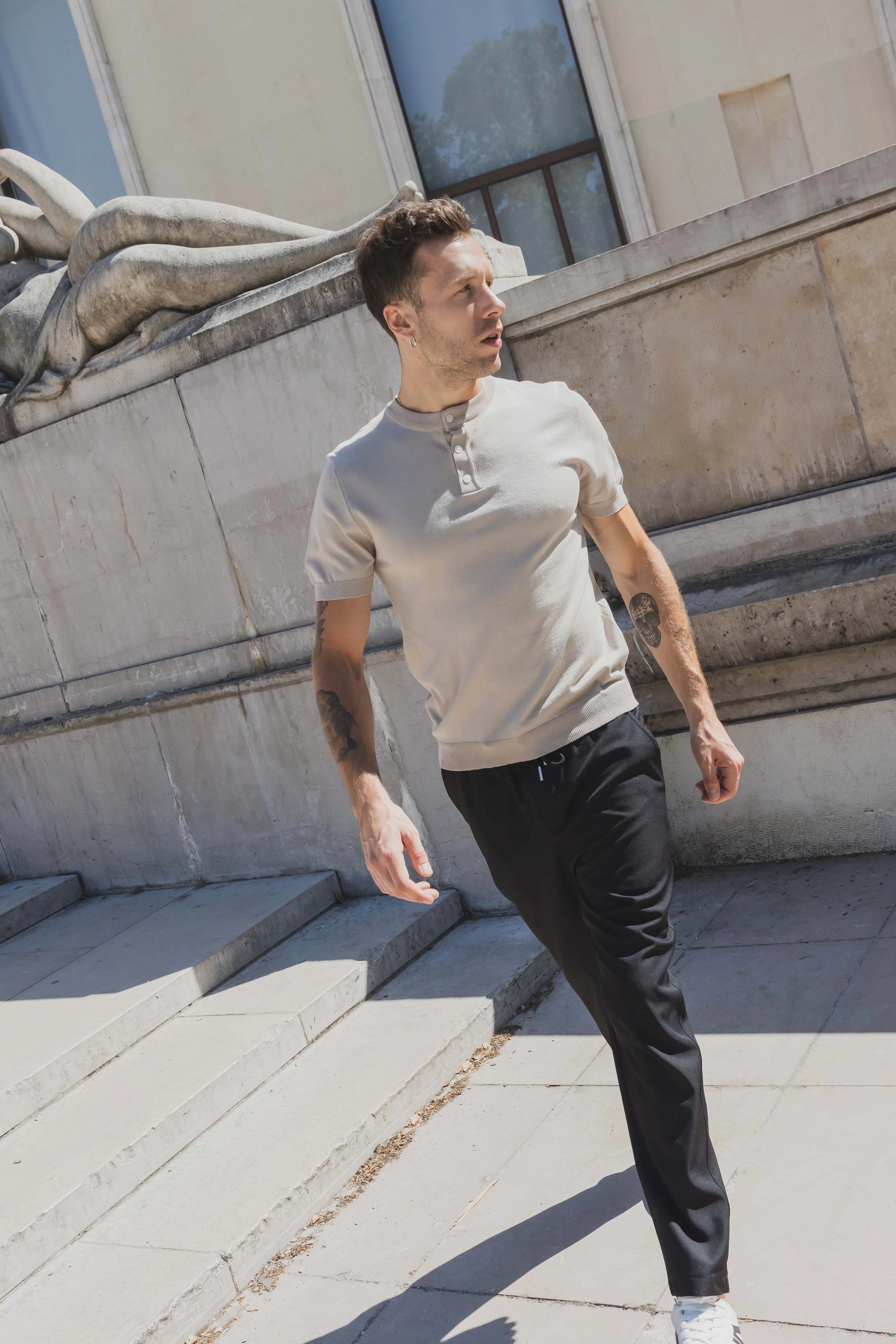 Polo uni à boutons manches courtes