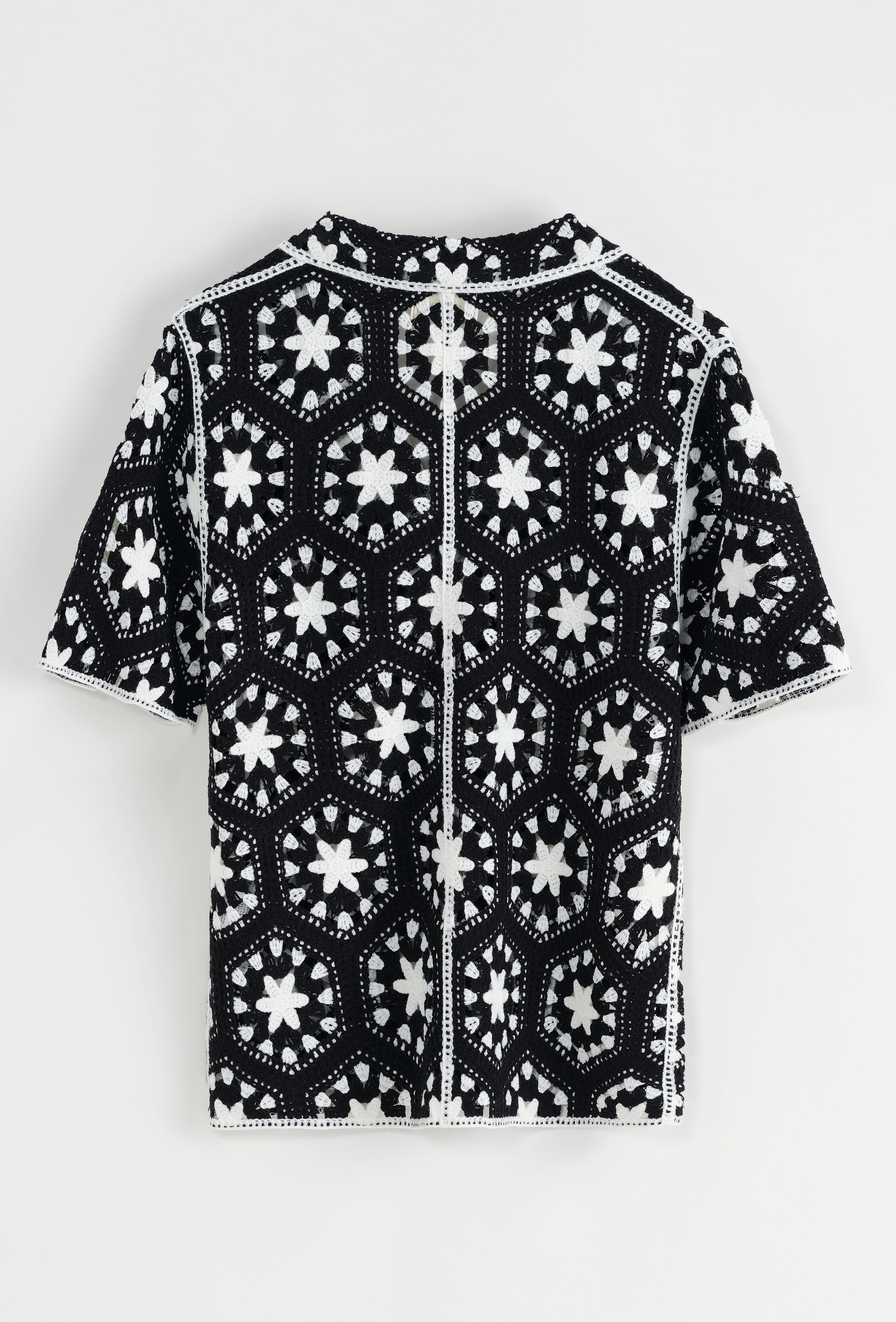 Chemise en crochet à manches courtes avec motif géométrique beige