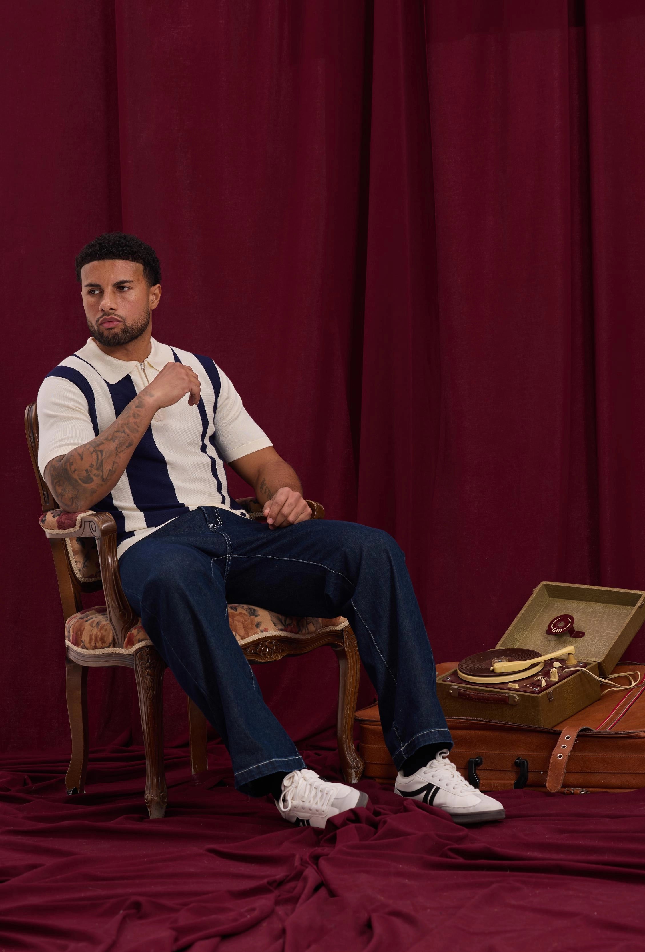 Side-striped zipped polo shirt