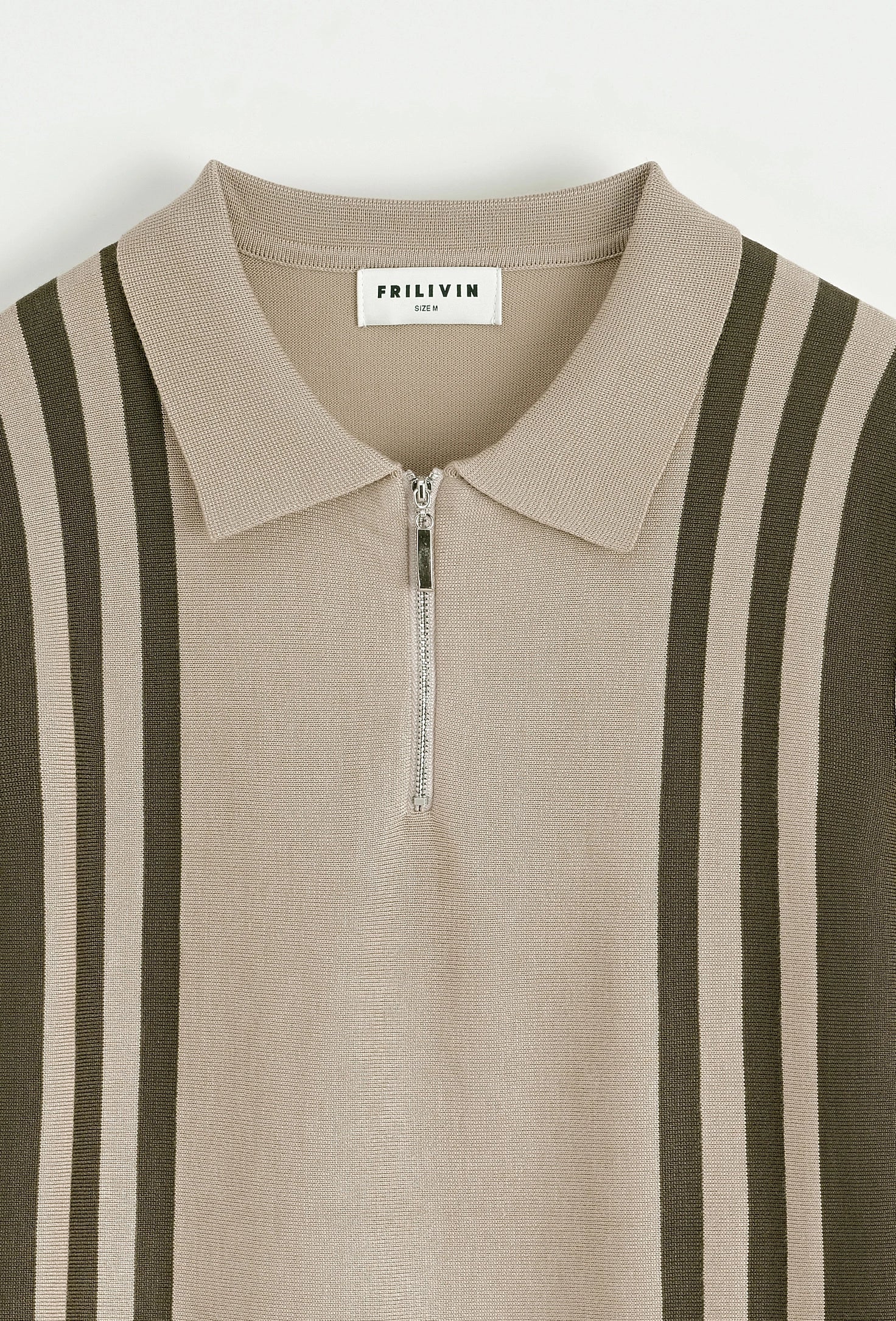 Polo avec détail à rayure