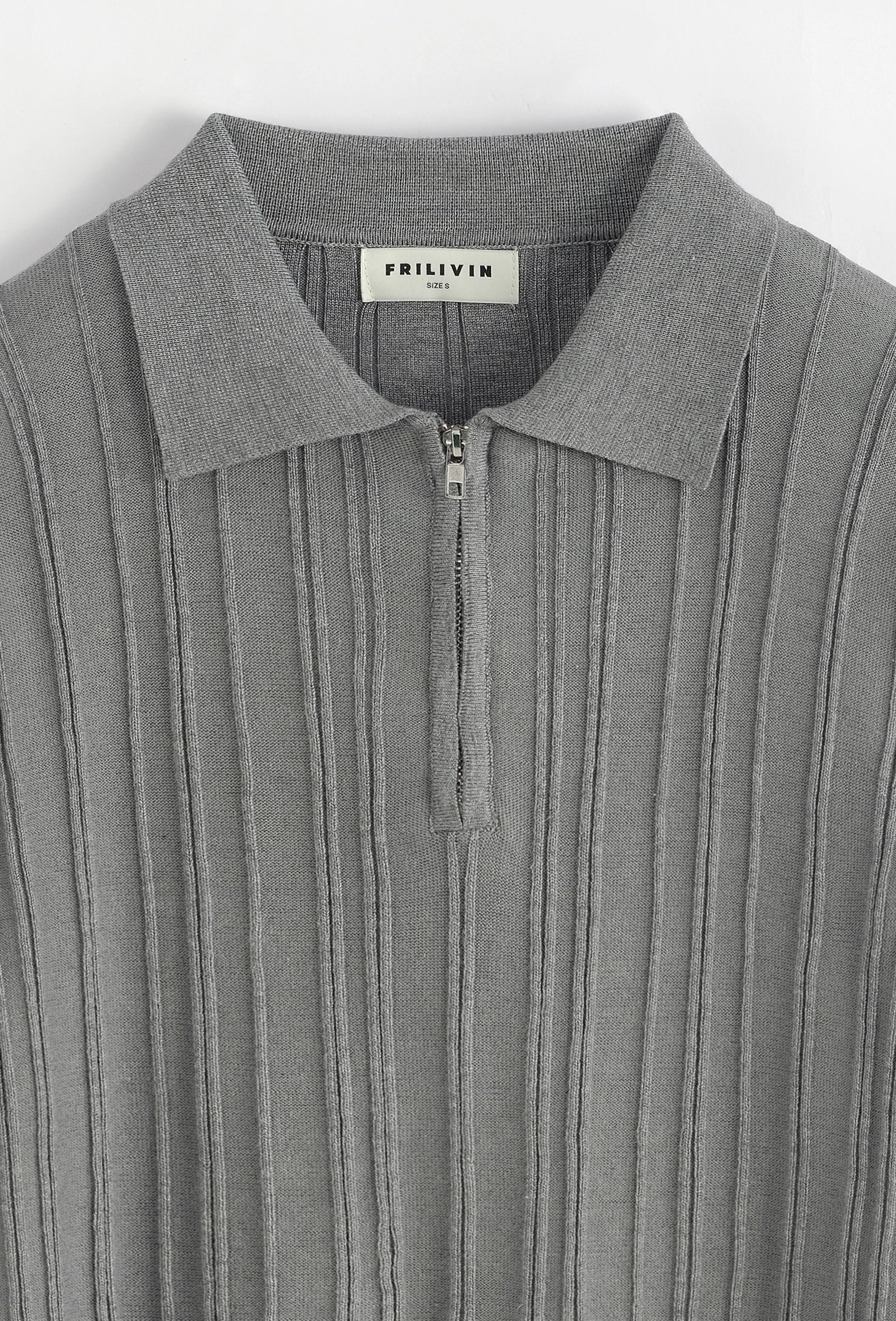 Pull uni manches longues