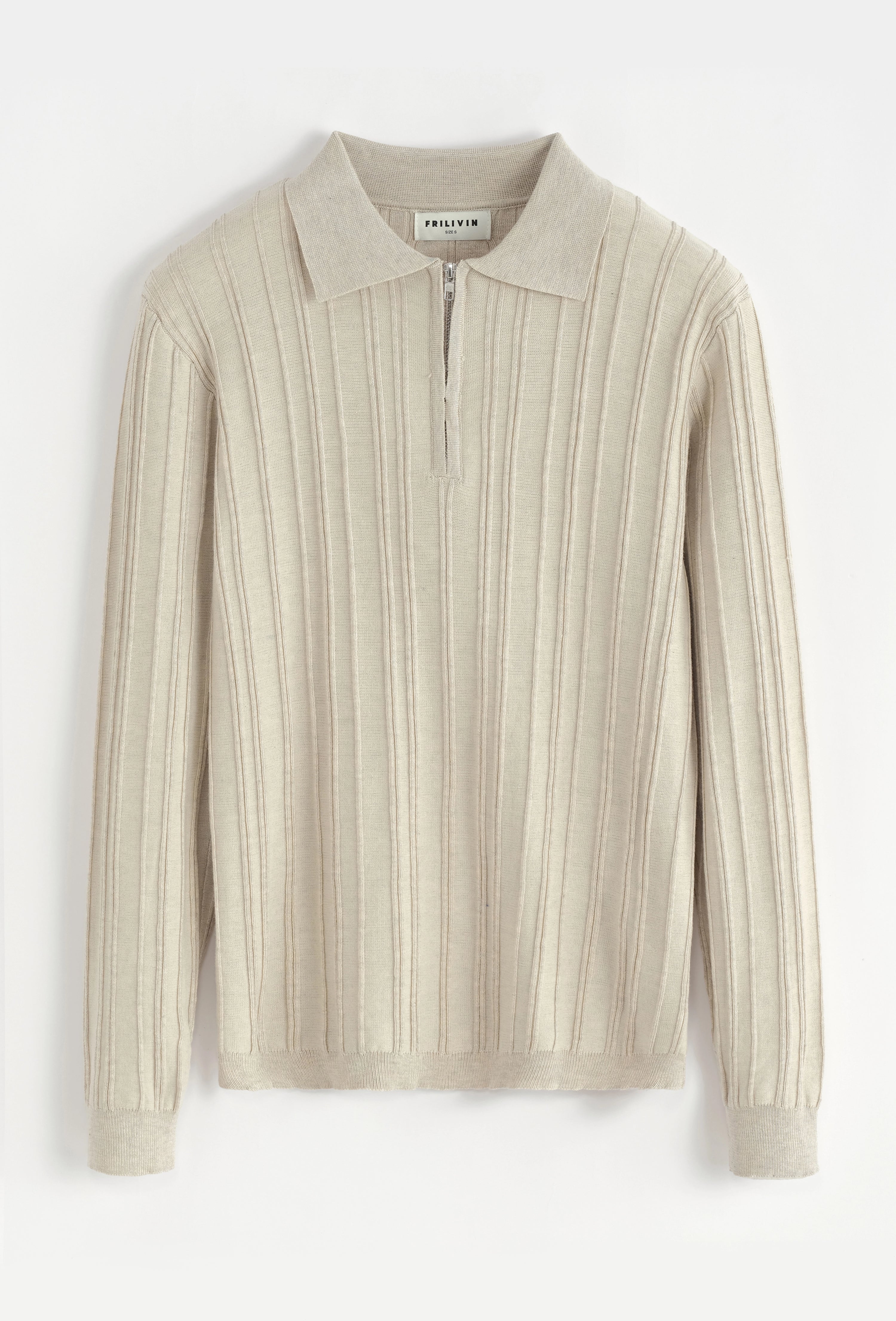 Pull uni manches longues