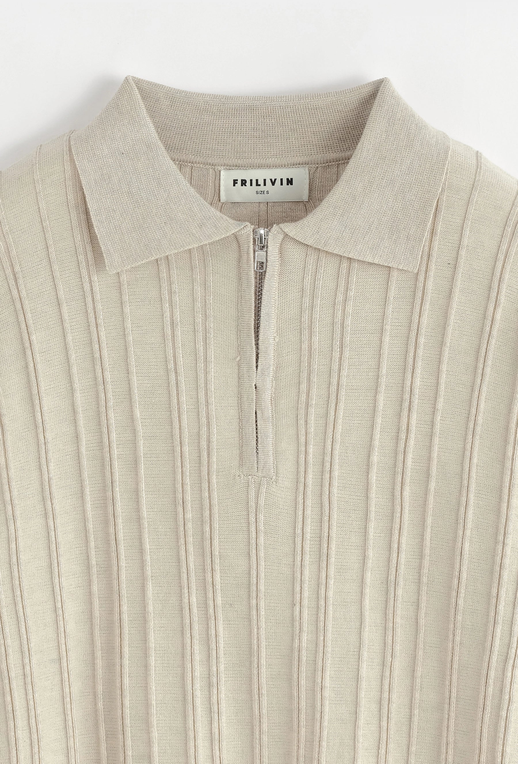 Pull uni manches longues