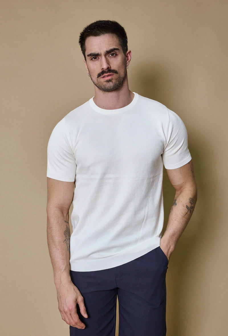 Plain short-sleeved knitted T-shirt