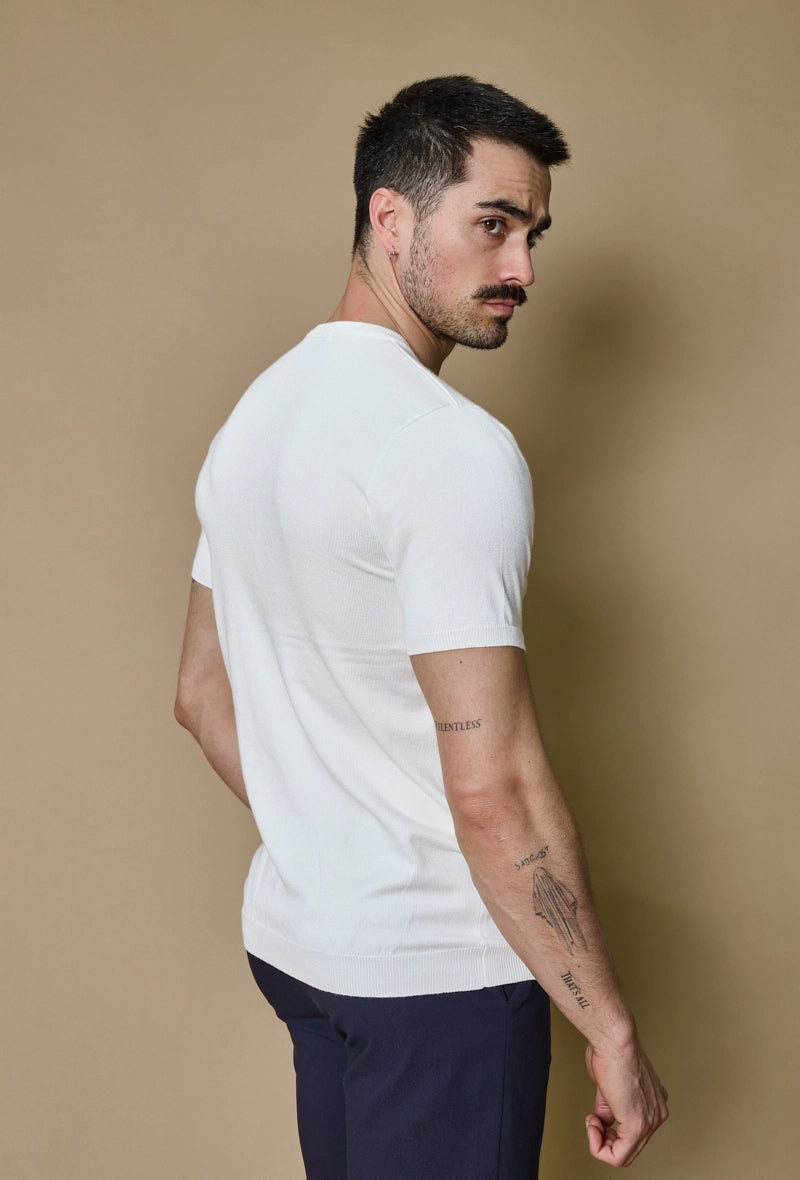 Plain short-sleeved knitted T-shirt