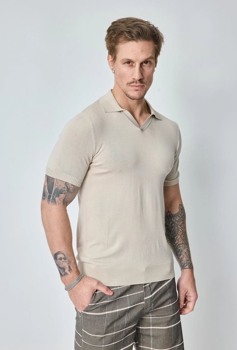 Short-sleeved plain knitted polo shirt