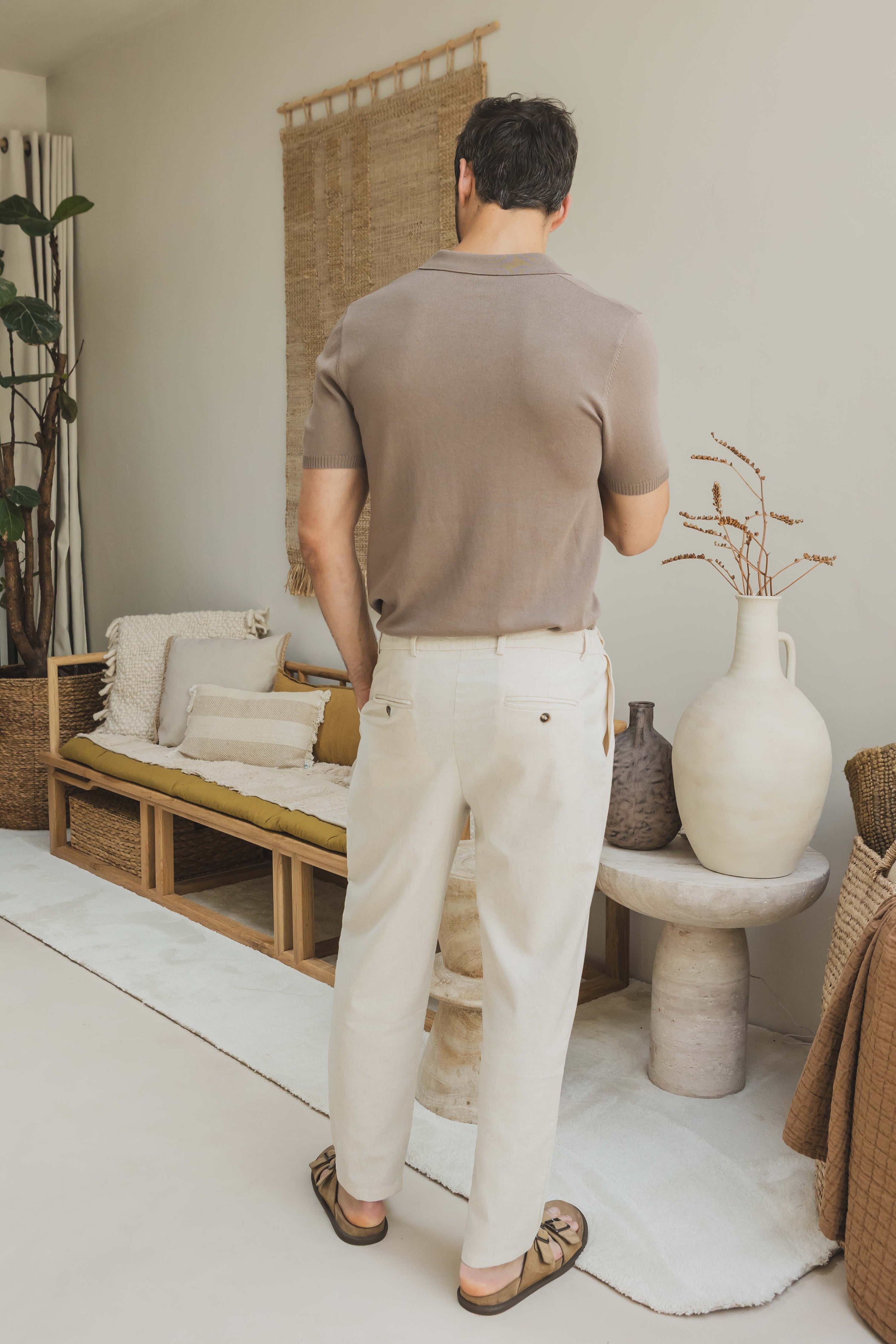 Short-sleeved plain knitted polo shirt