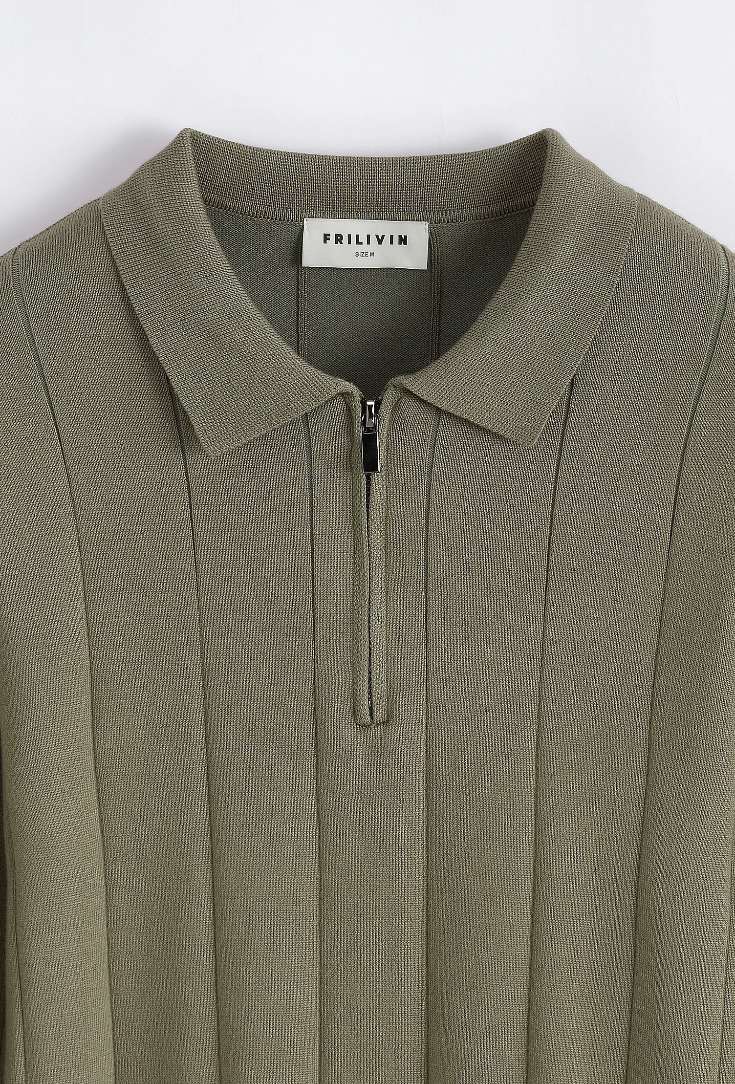 Pull uni manches longues