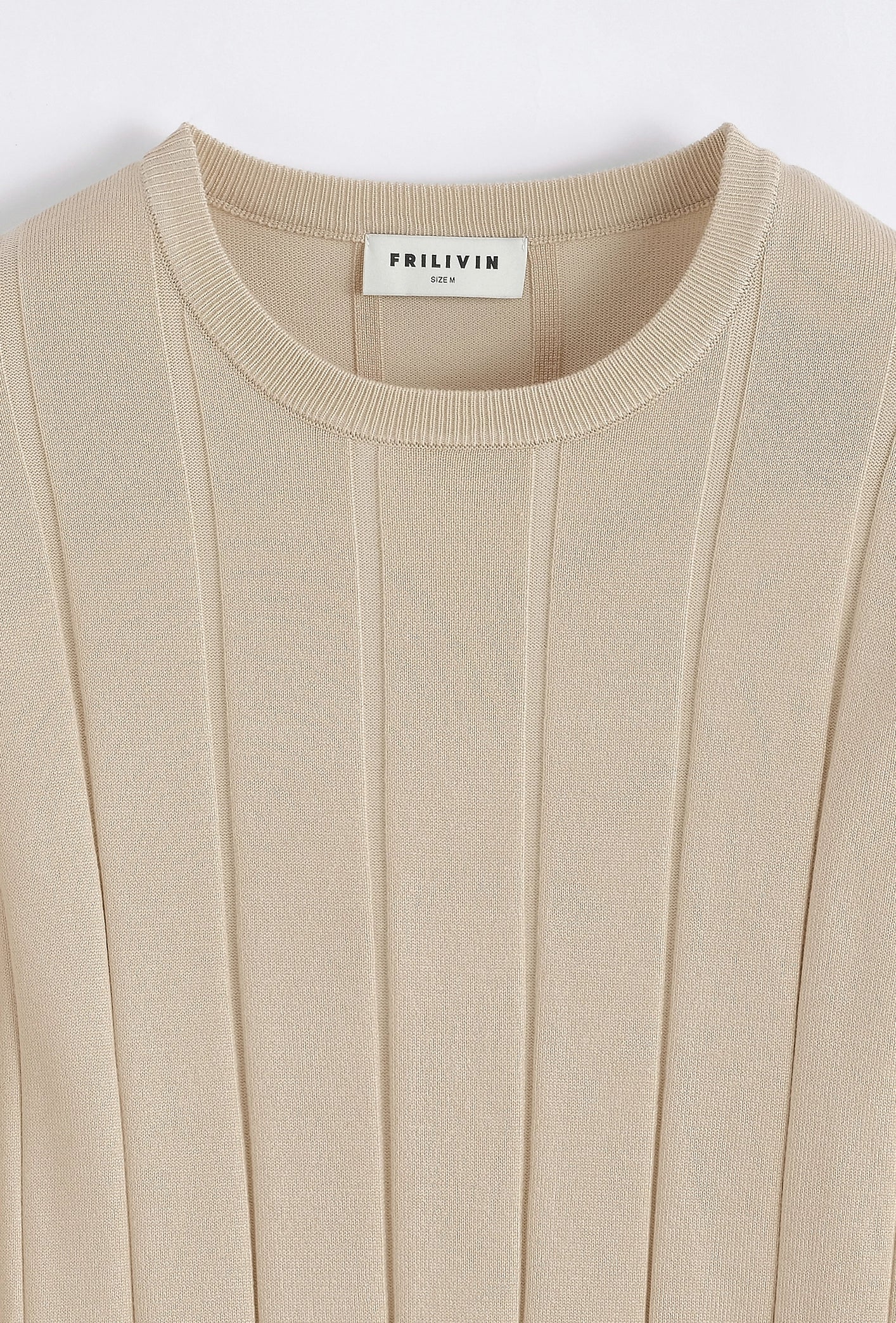 Pull uni manches longues