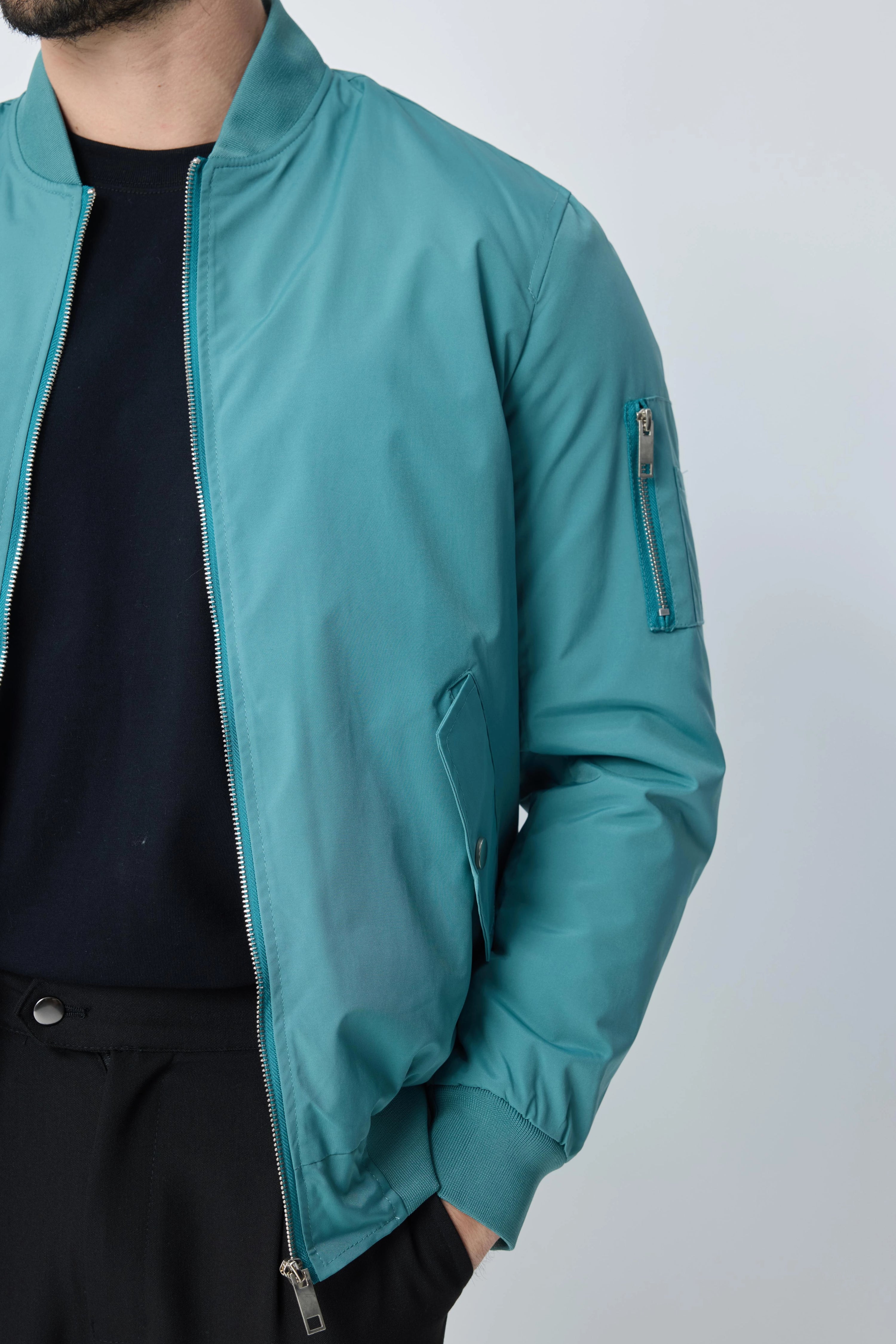 Bomber jacket with lapel collar