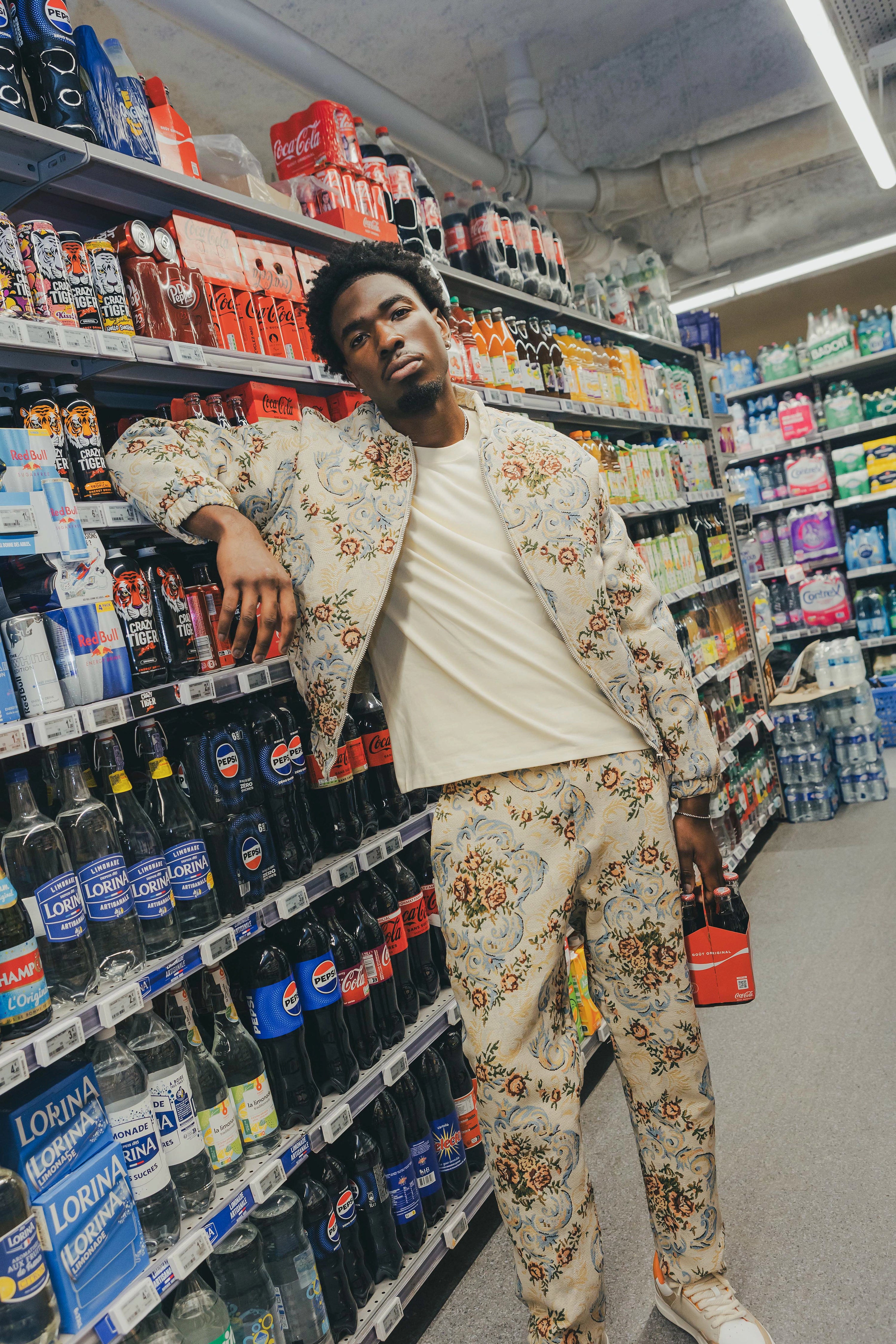 Pantalon fleuri effet broderie