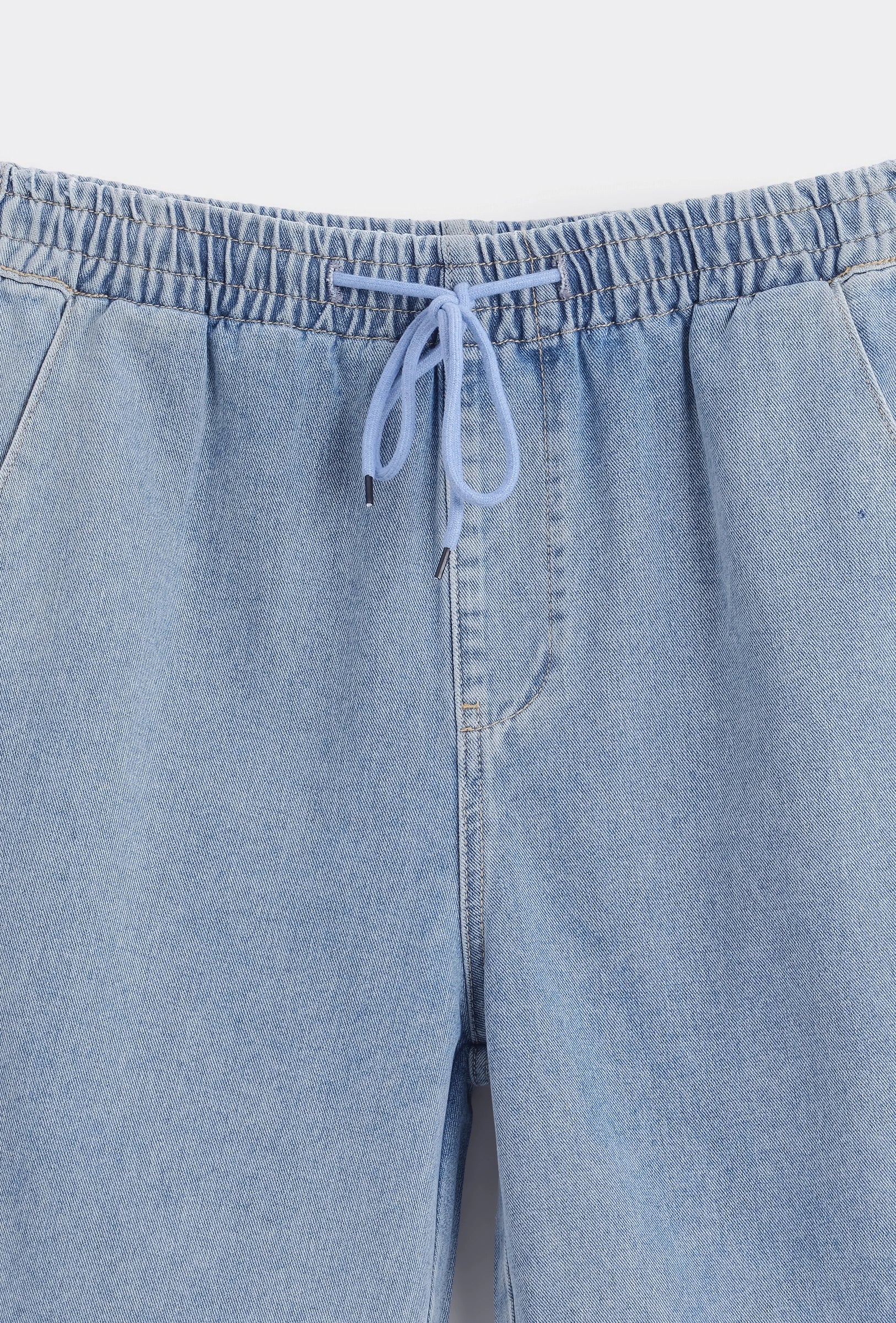 Short style jean